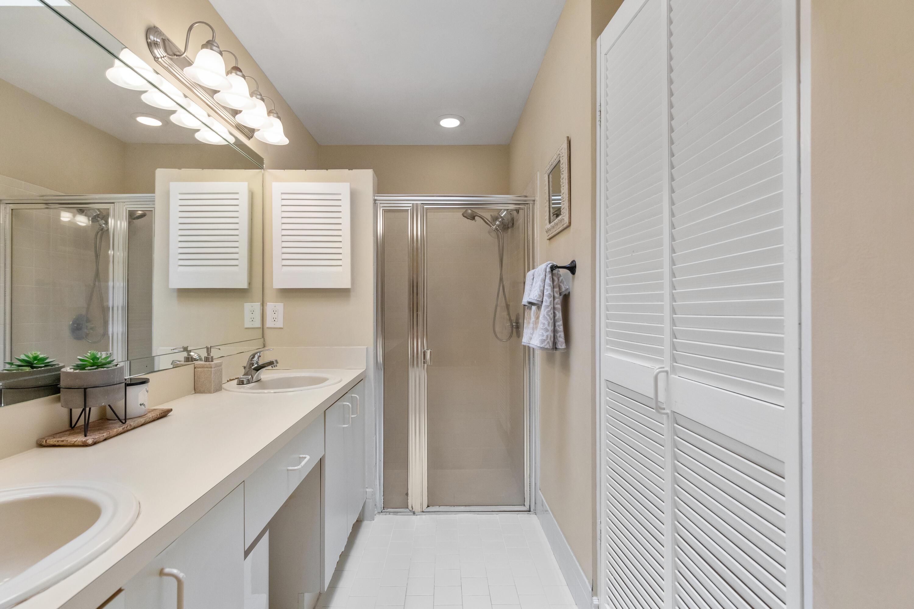 Nw 54th Cir, Coconut Creek, FL 33073
