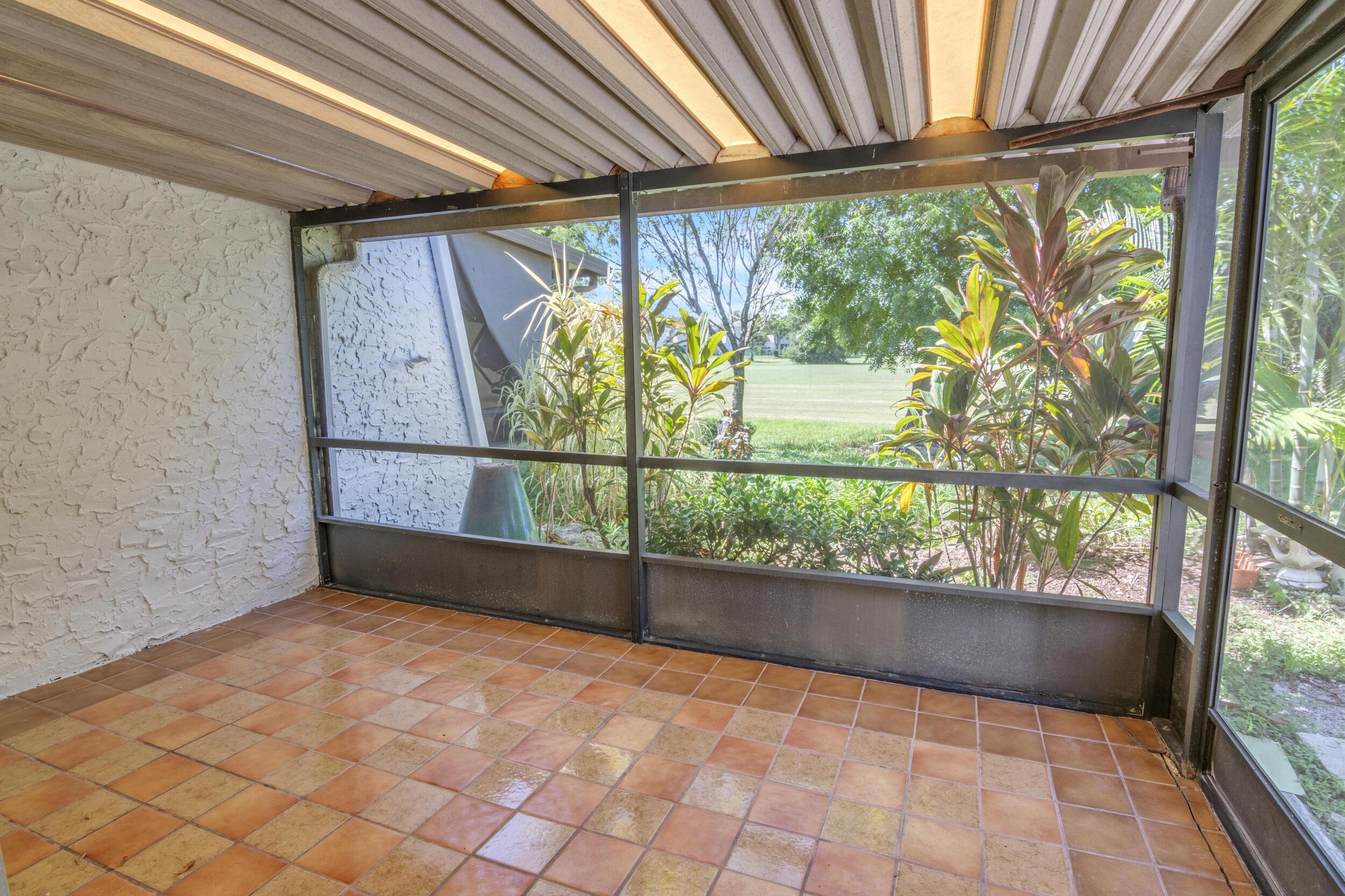 Nw 65th St, Tamarac, FL 33321