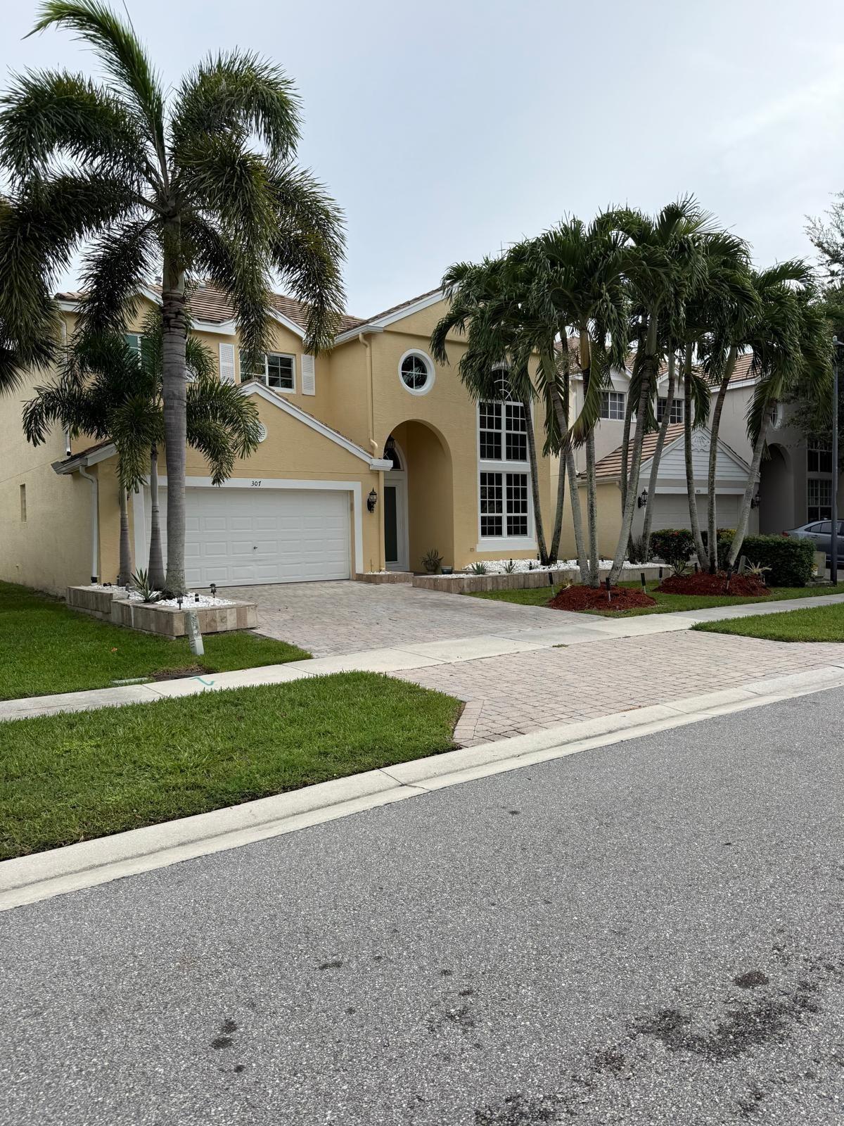 Berenger Walk, Royal Palm Beach, FL 33414