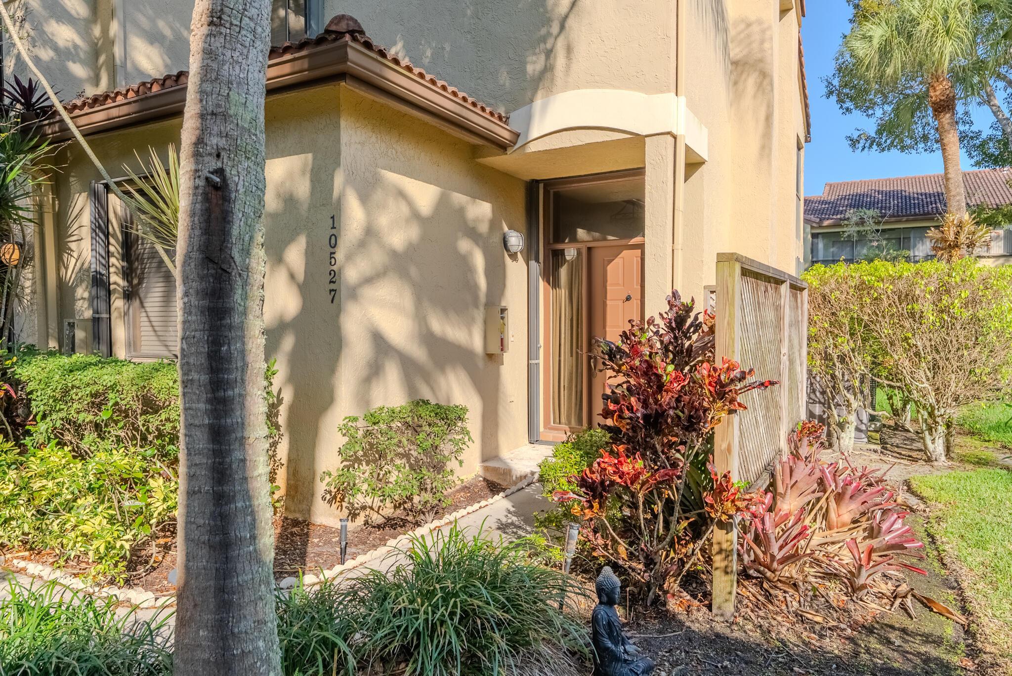 Nw 10th St, Plantation, FL 33322