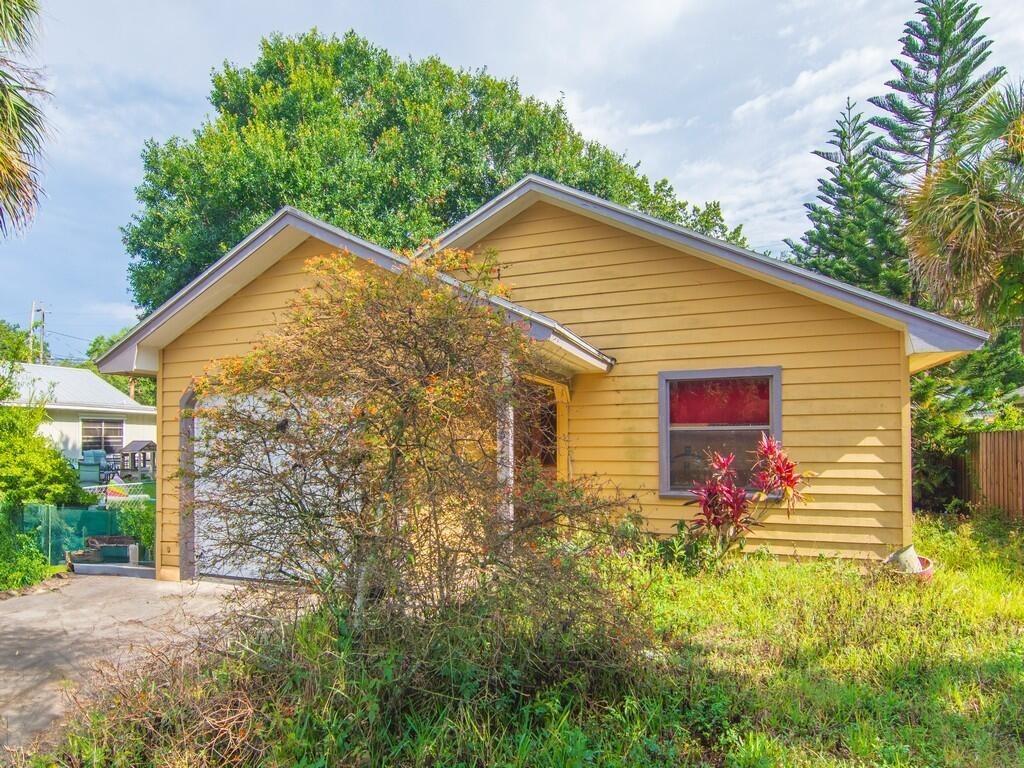 2nd Ln, Vero Beach, FL 32968