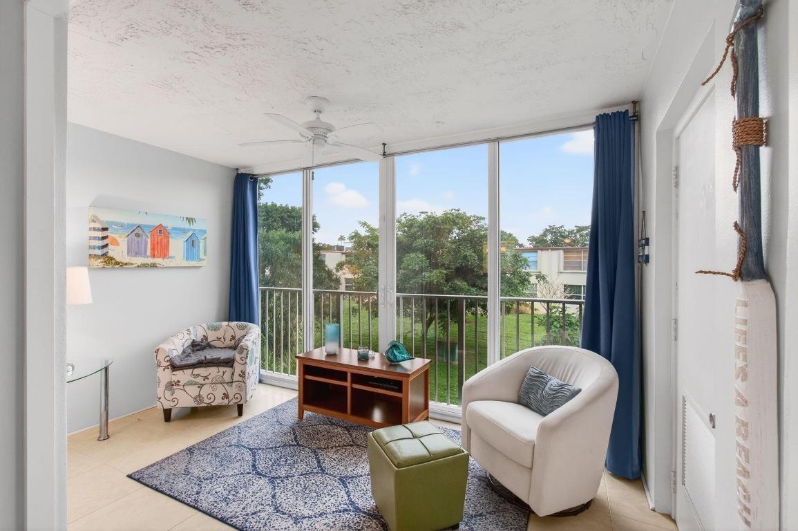 Willowbrook Ln, Delray Beach, FL 33446