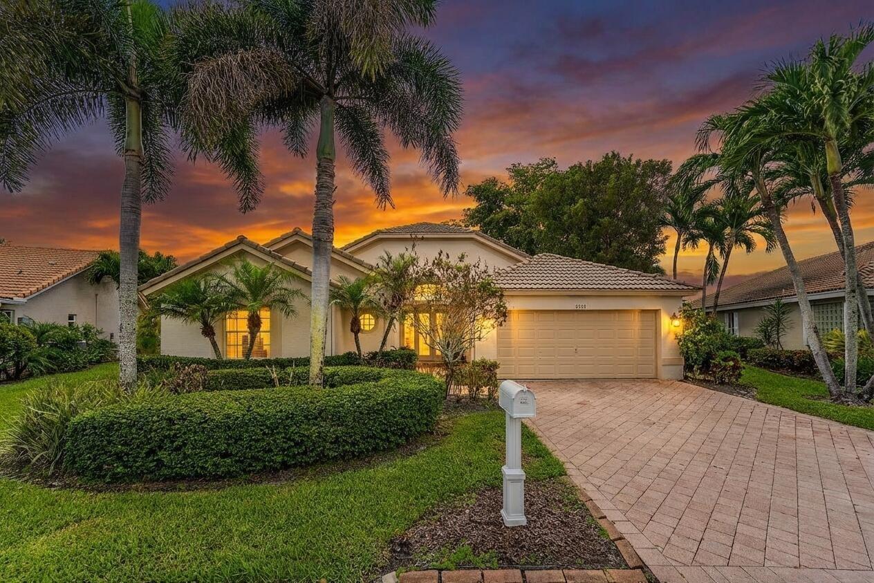 Egret Lake Dr, Greenacres, FL 33413