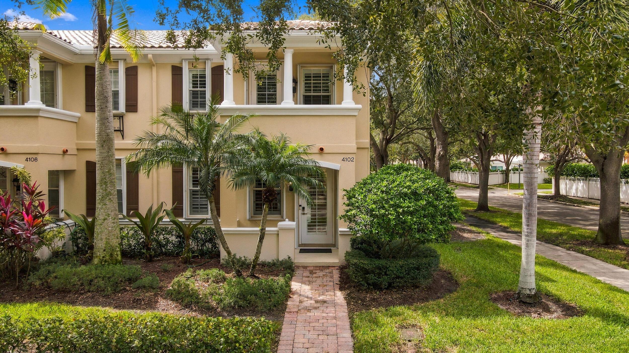 Community Dr, Jupiter, FL 33458