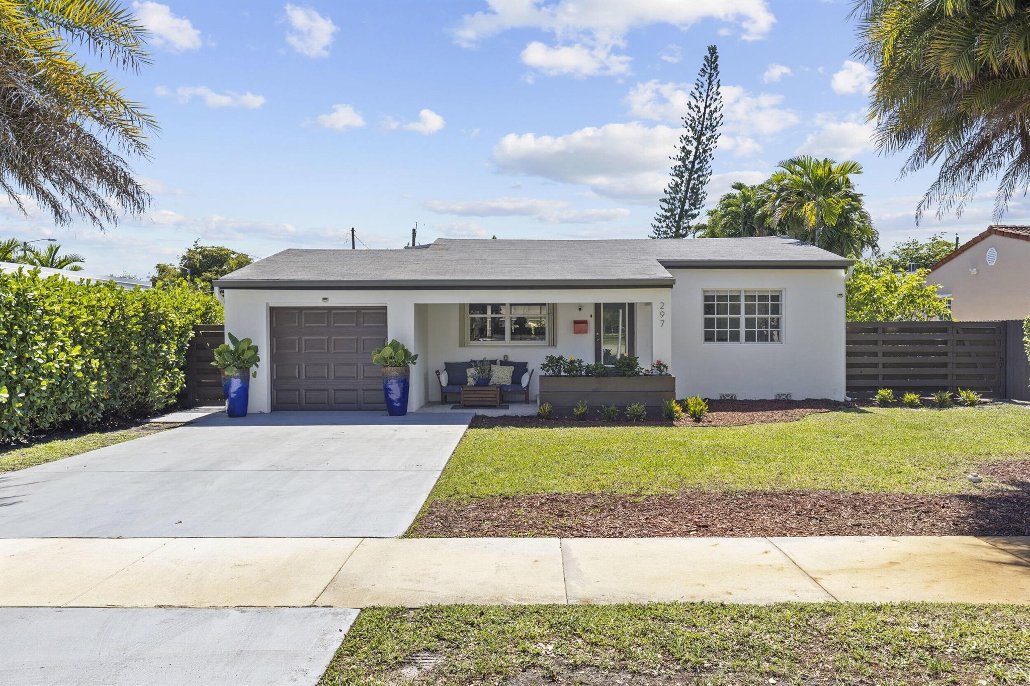 Minola Dr, Miami Springs, FL 33166