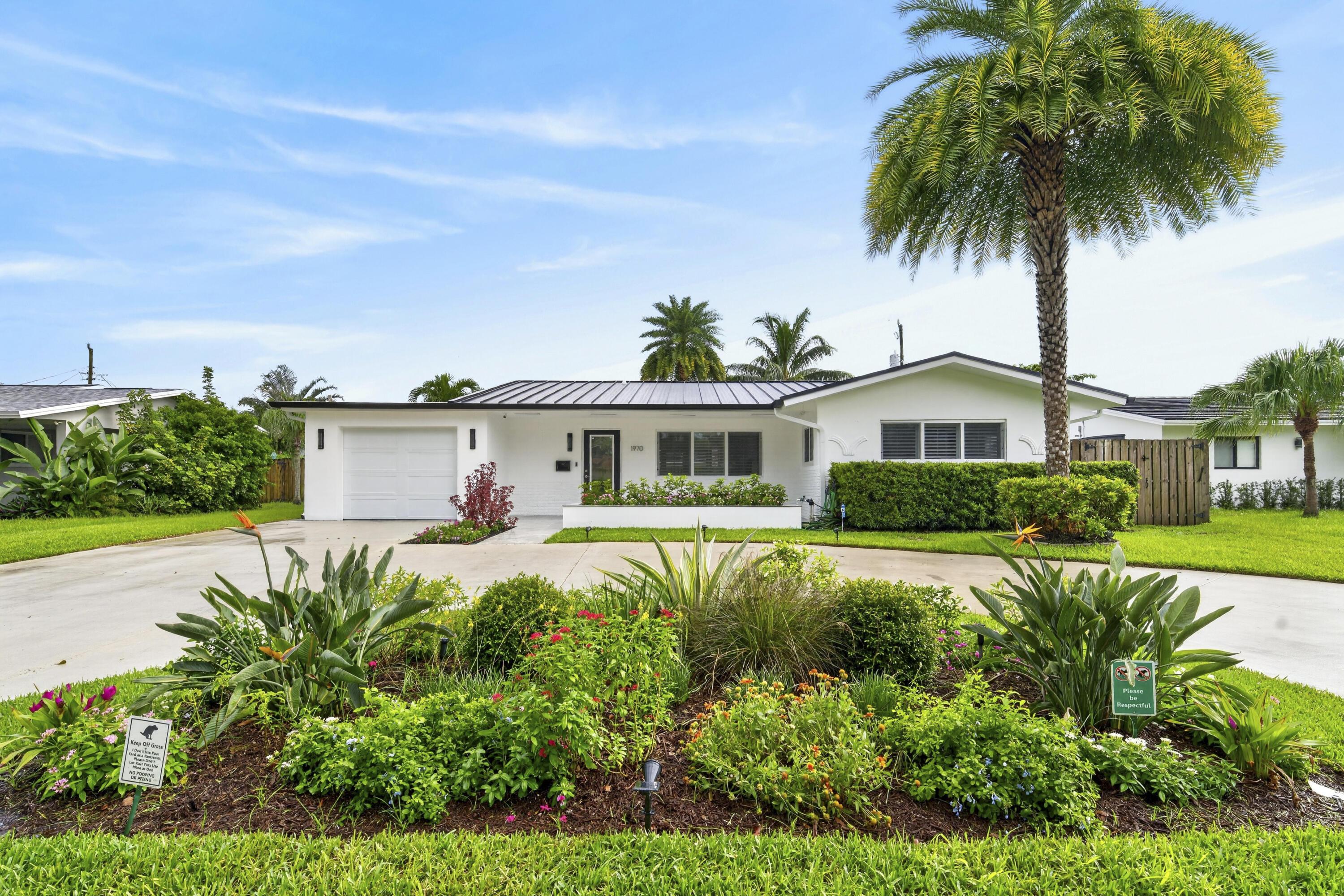Ne 32nd St, Lighthouse Point, FL 33064