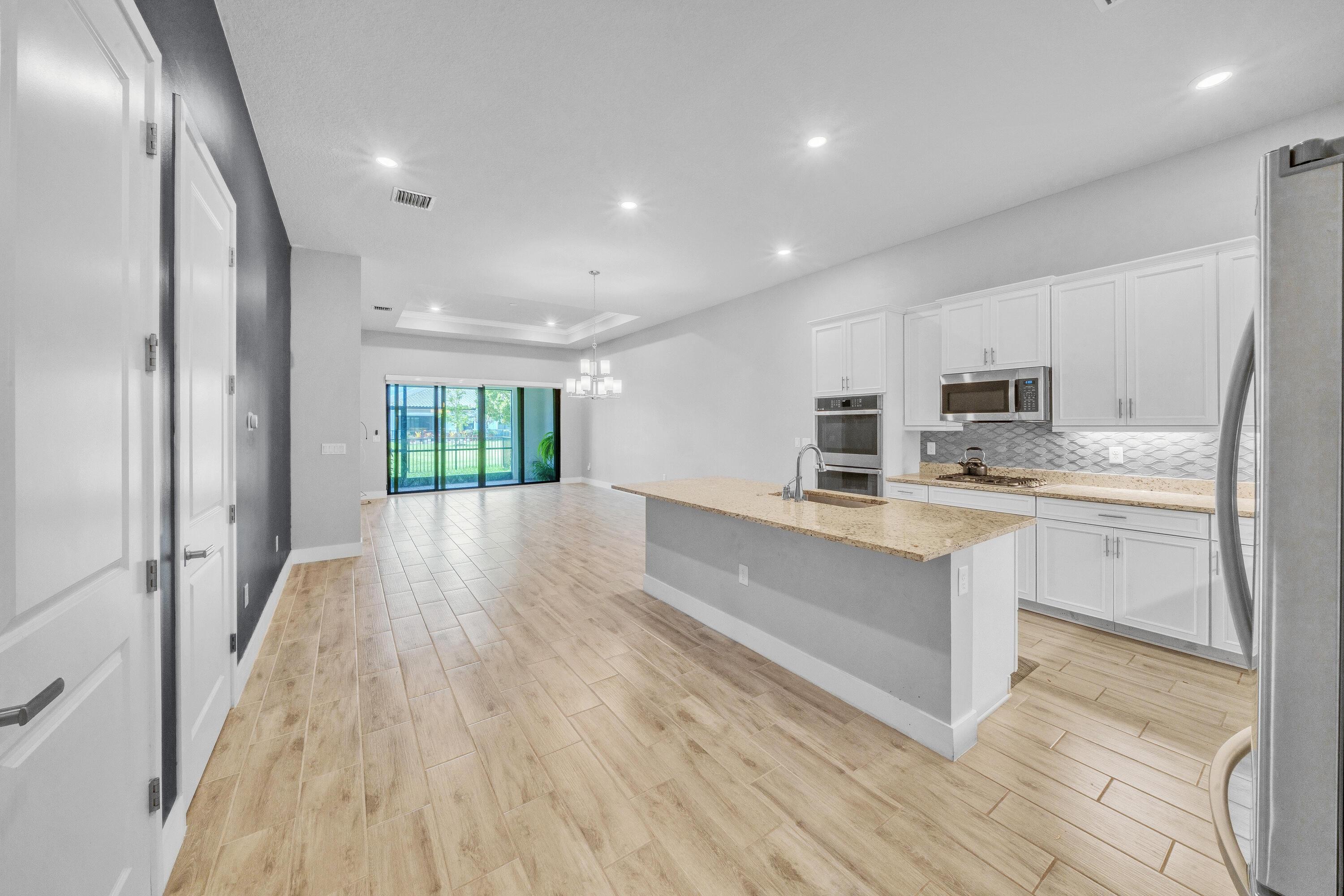 N Blue Spring Dr, Parkland, FL 33067