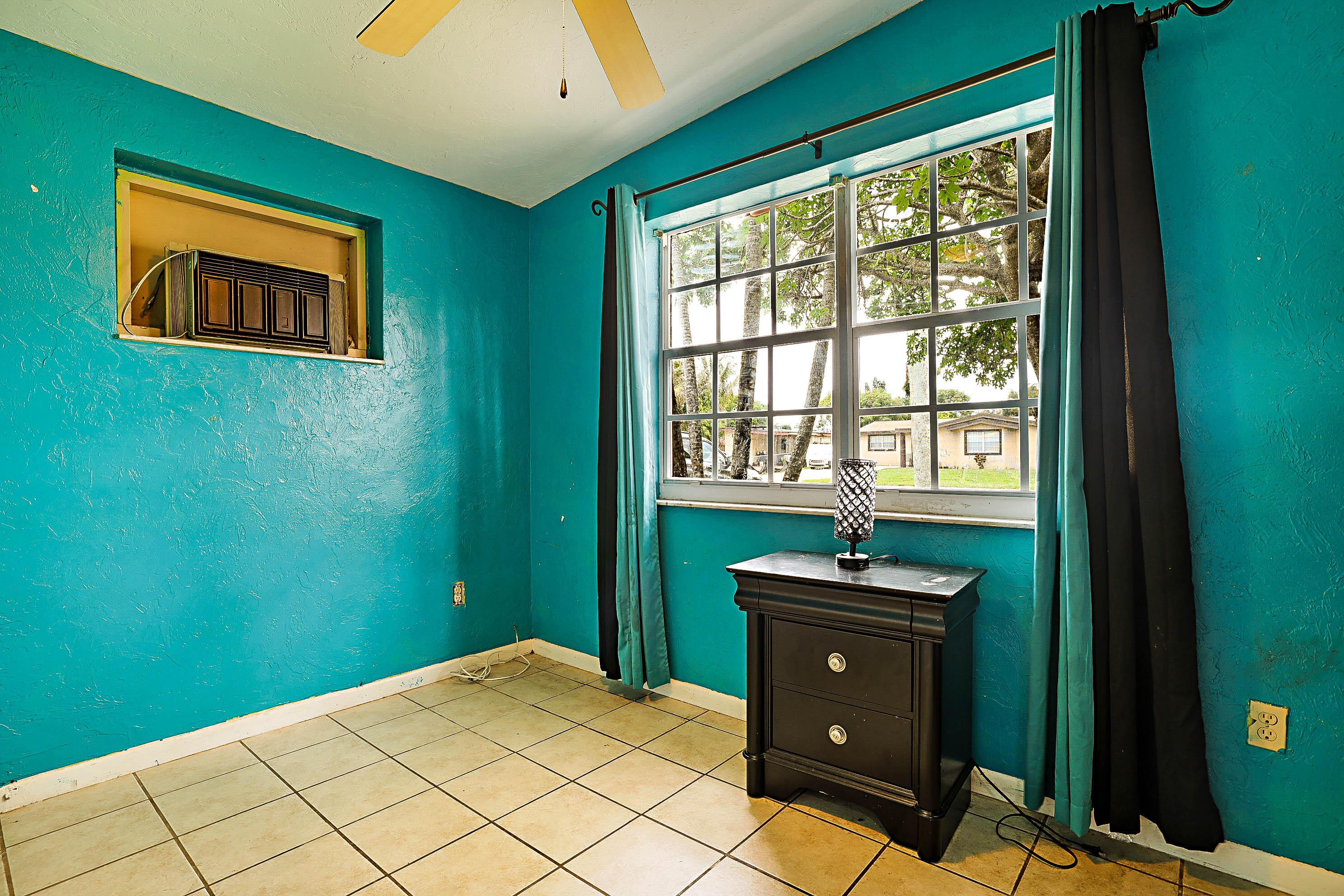 Camellia Dr, Royal Palm Beach, FL 33411