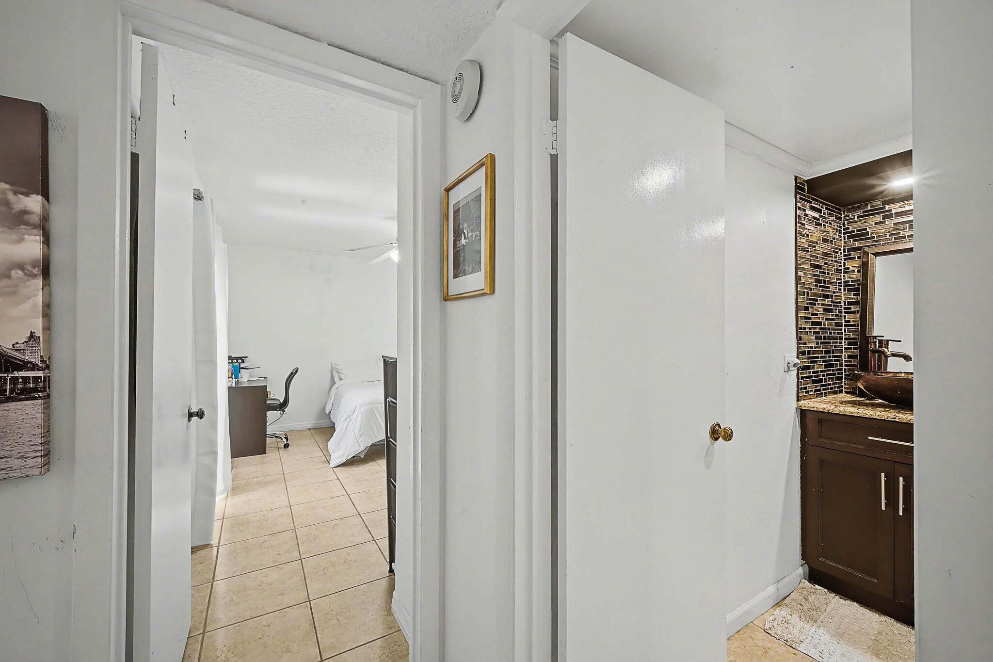 Lake Arbor Dr, Palm Springs, FL 33461