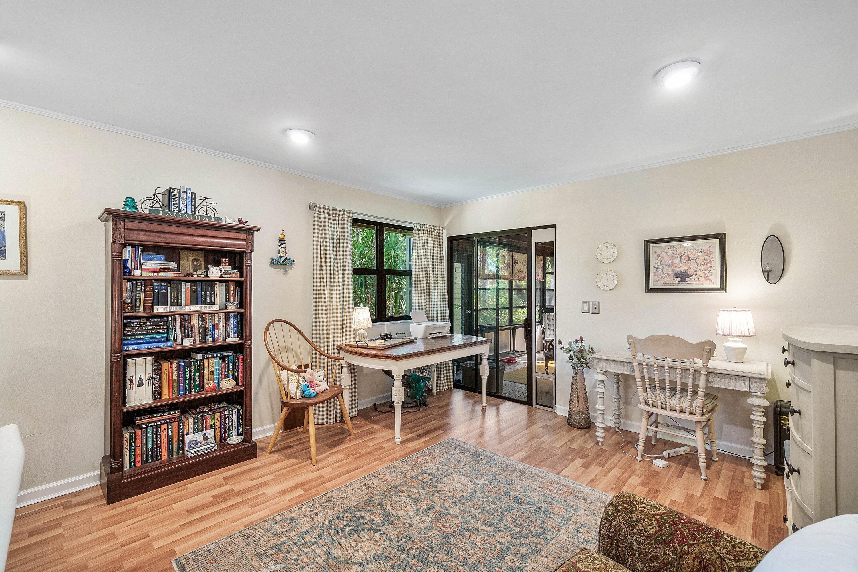Karanda Ct, Royal Palm Beach, FL 33411