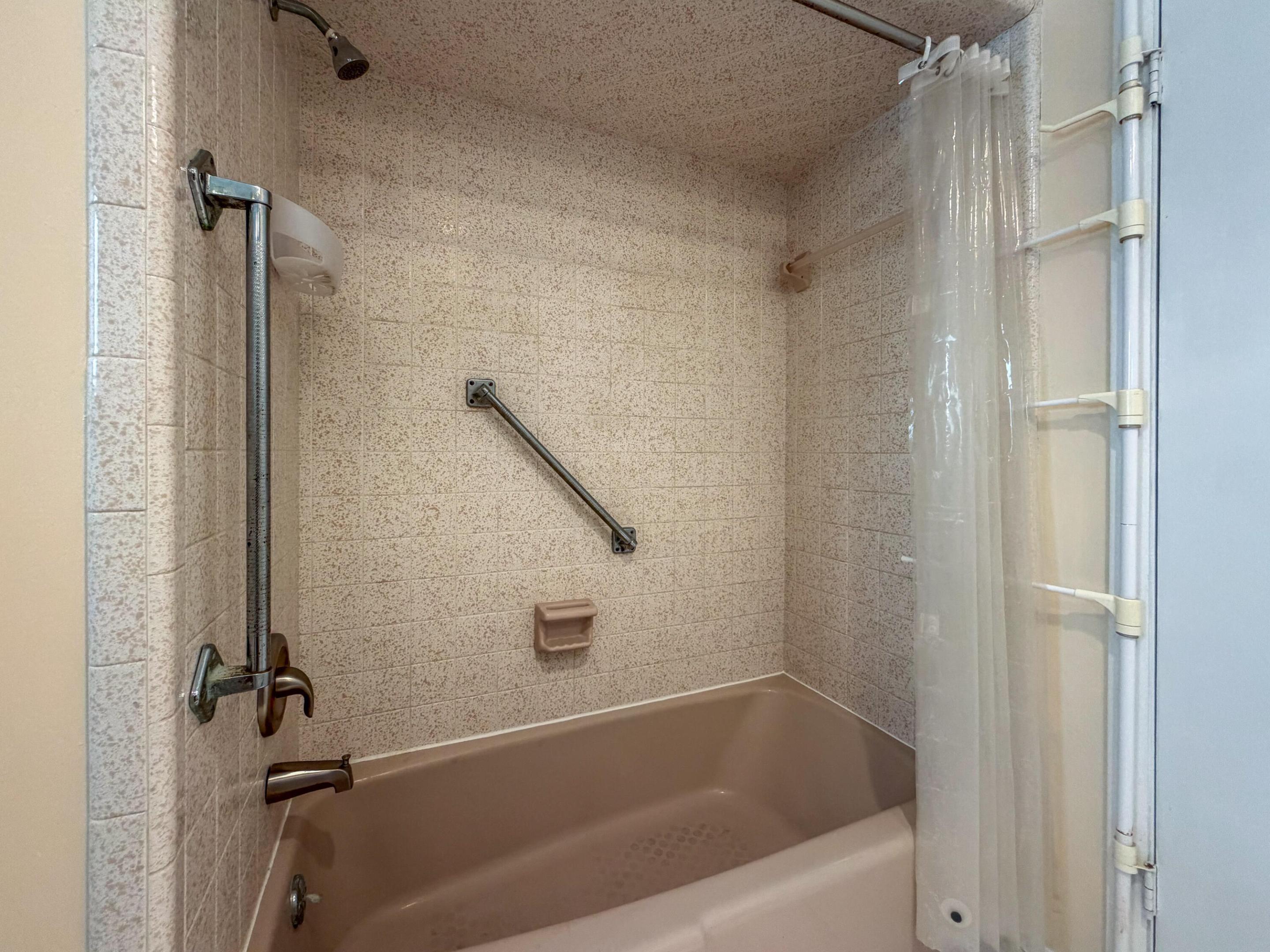 Se Tickridge Rd, Port Saint Lucie, FL 34952