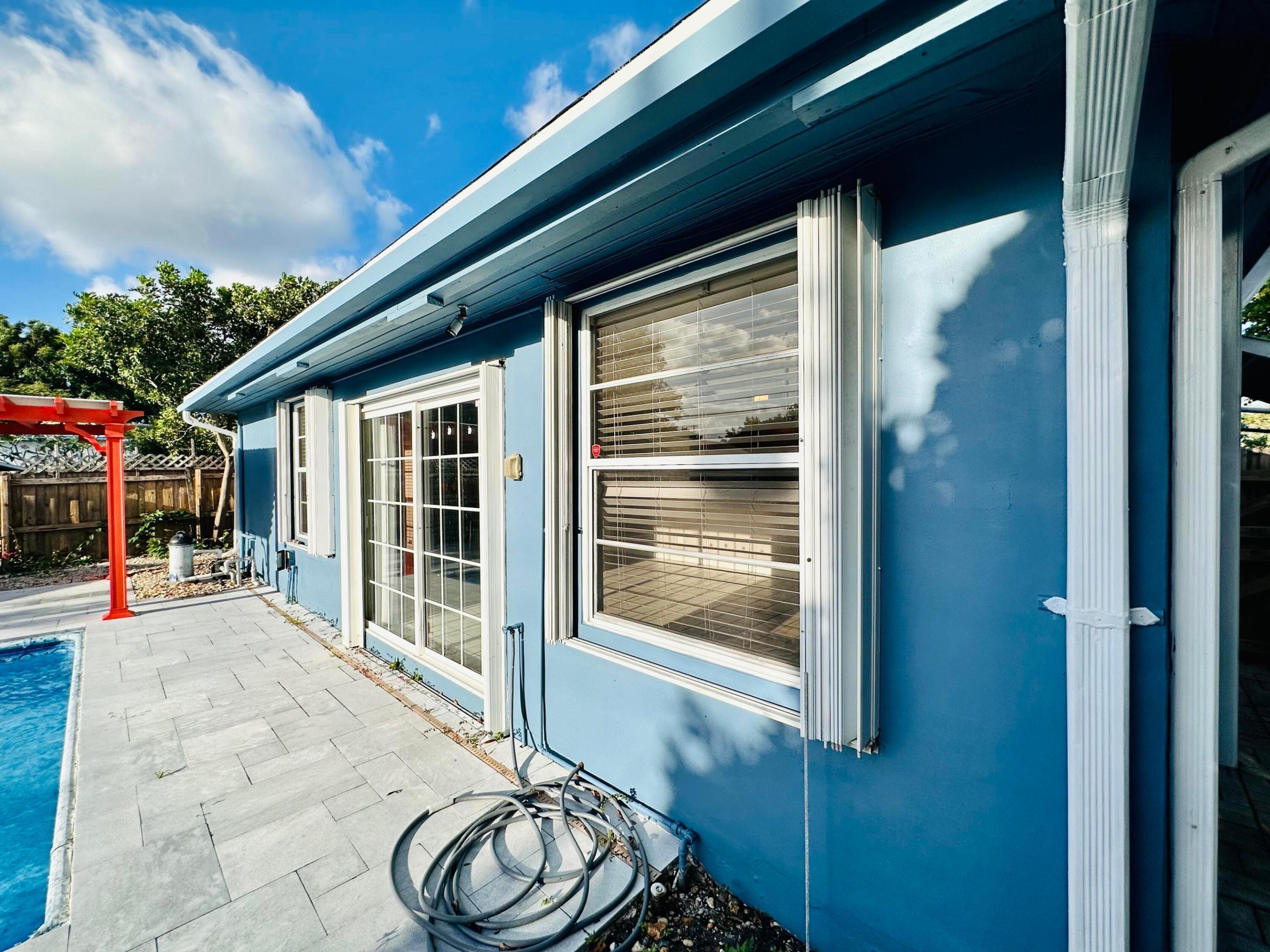 N E St, Lake Worth Beach, FL 33460