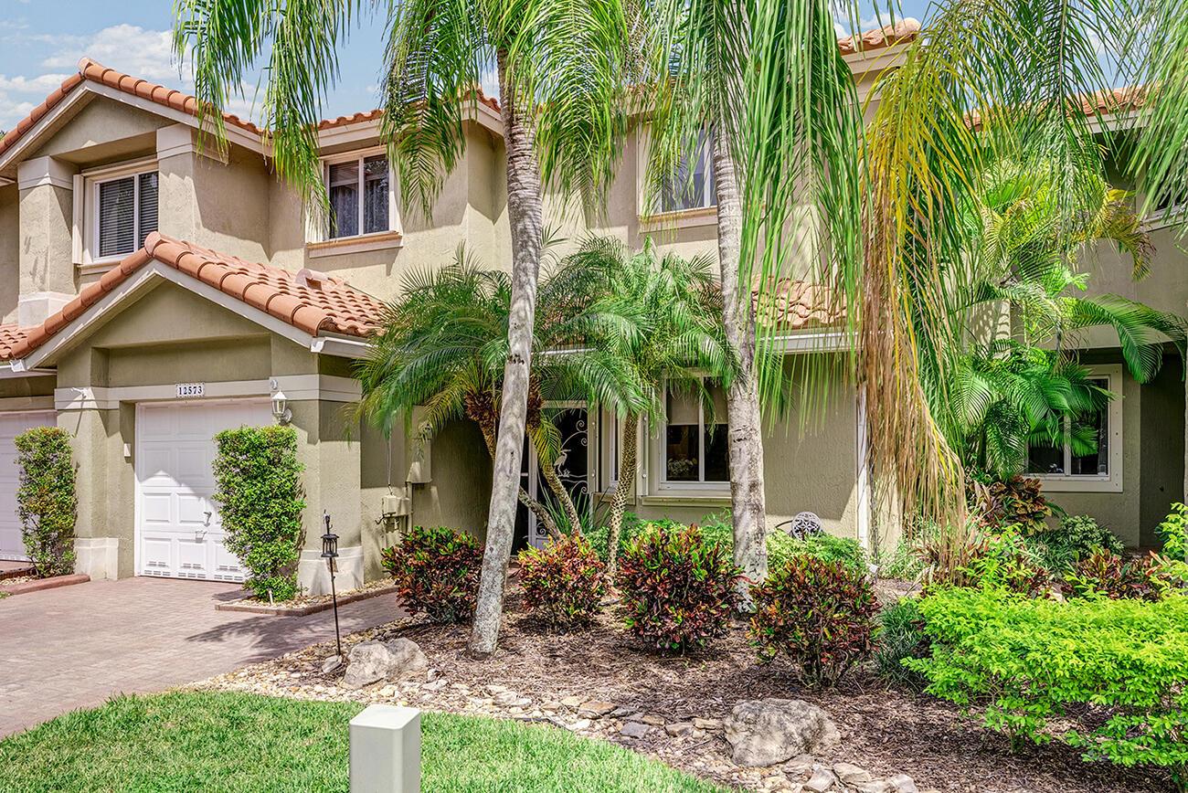 Nw 56th Dr, Coral Springs, FL 33076