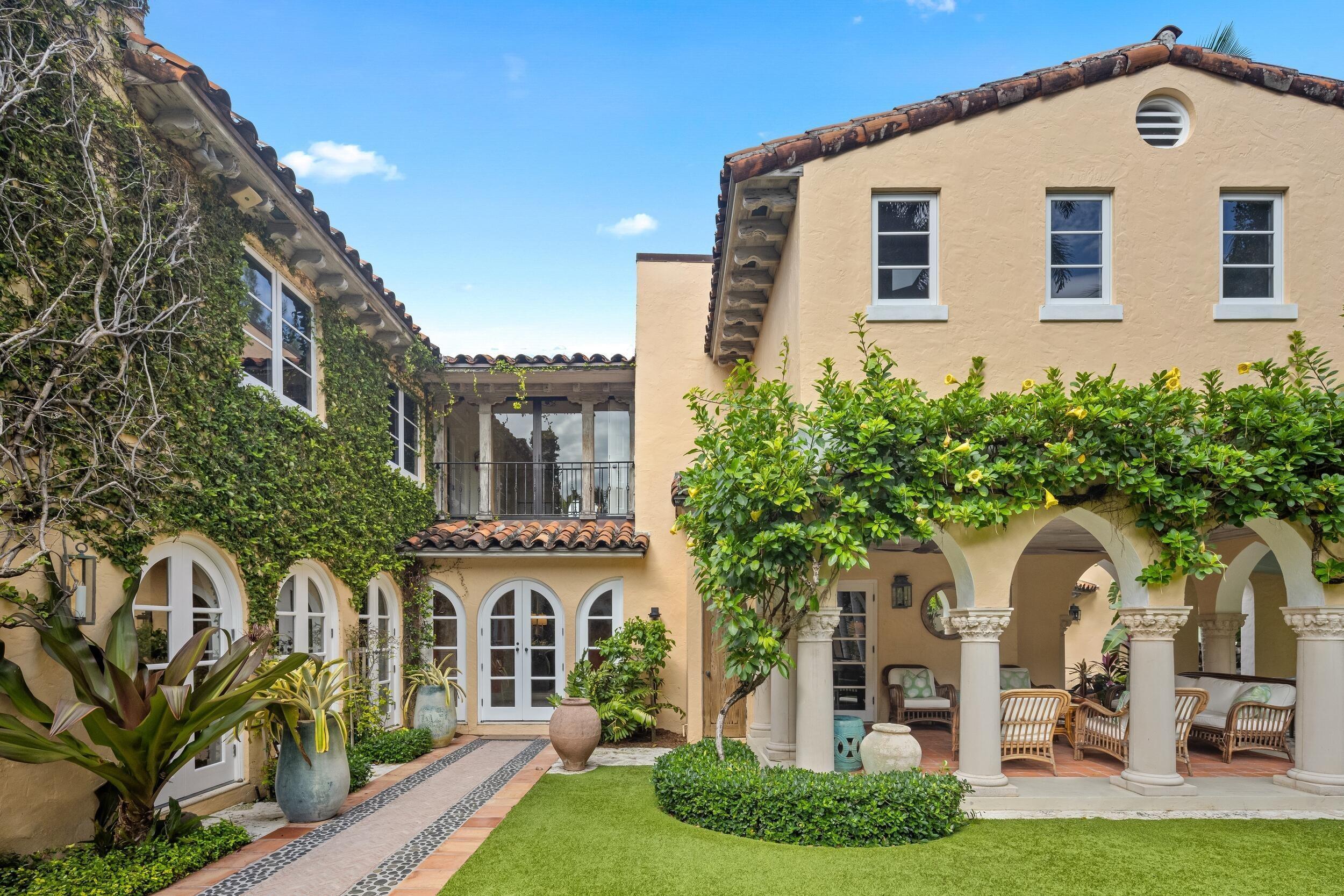Brazilian Ave, Palm Beach, FL 33480
