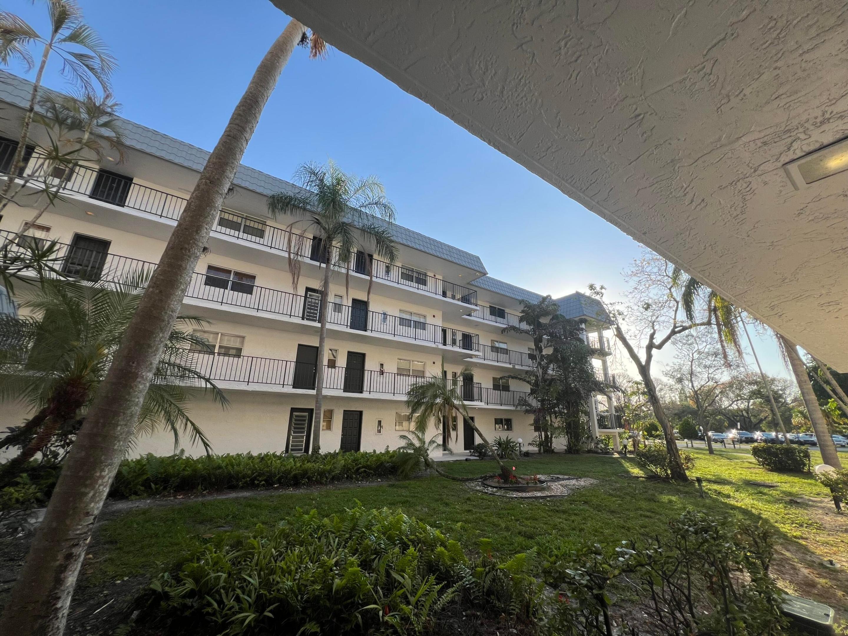 Spanish Moss Ter, Lauderhill, FL 33319