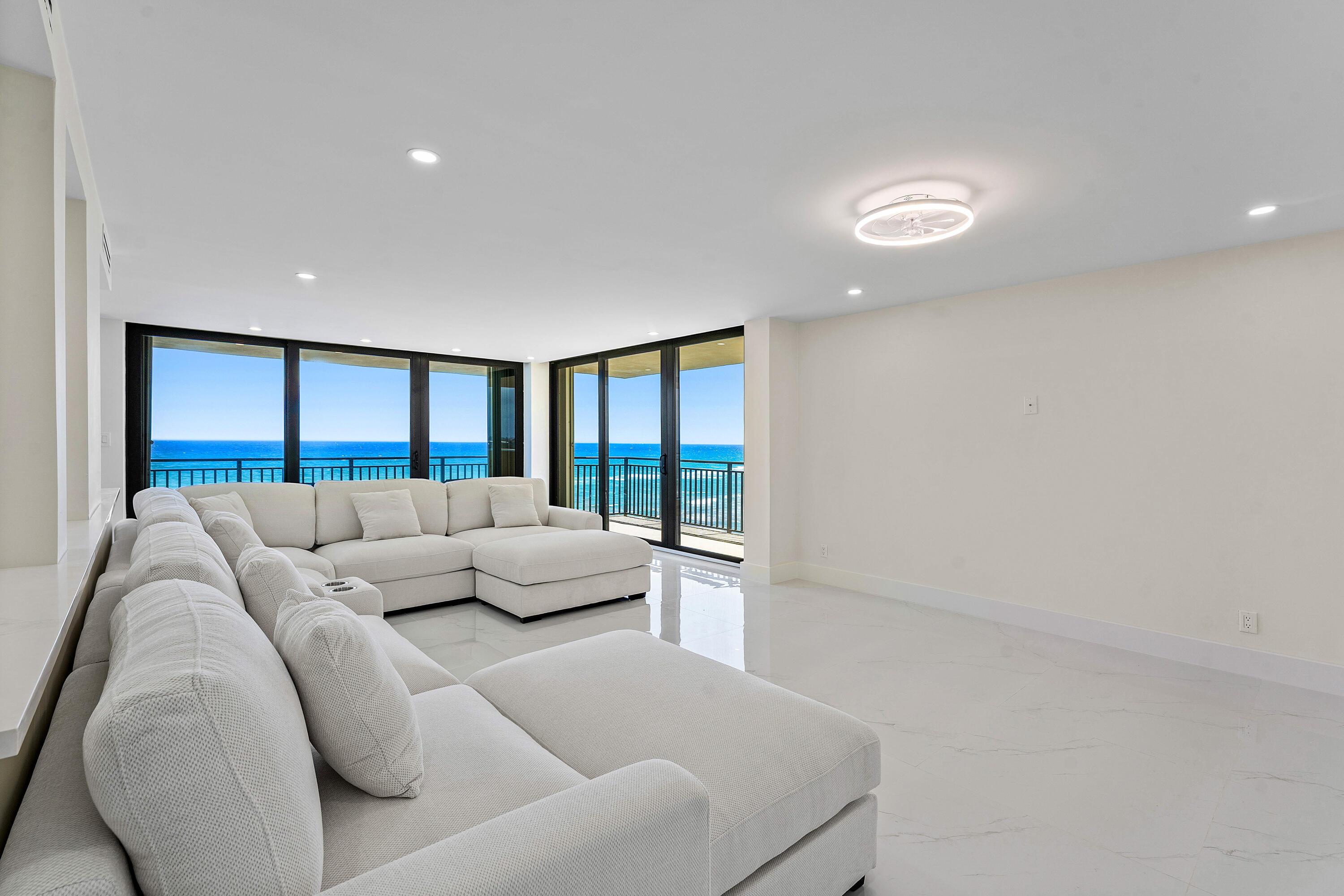 N Ocean Dr, Riviera Beach, FL 33404