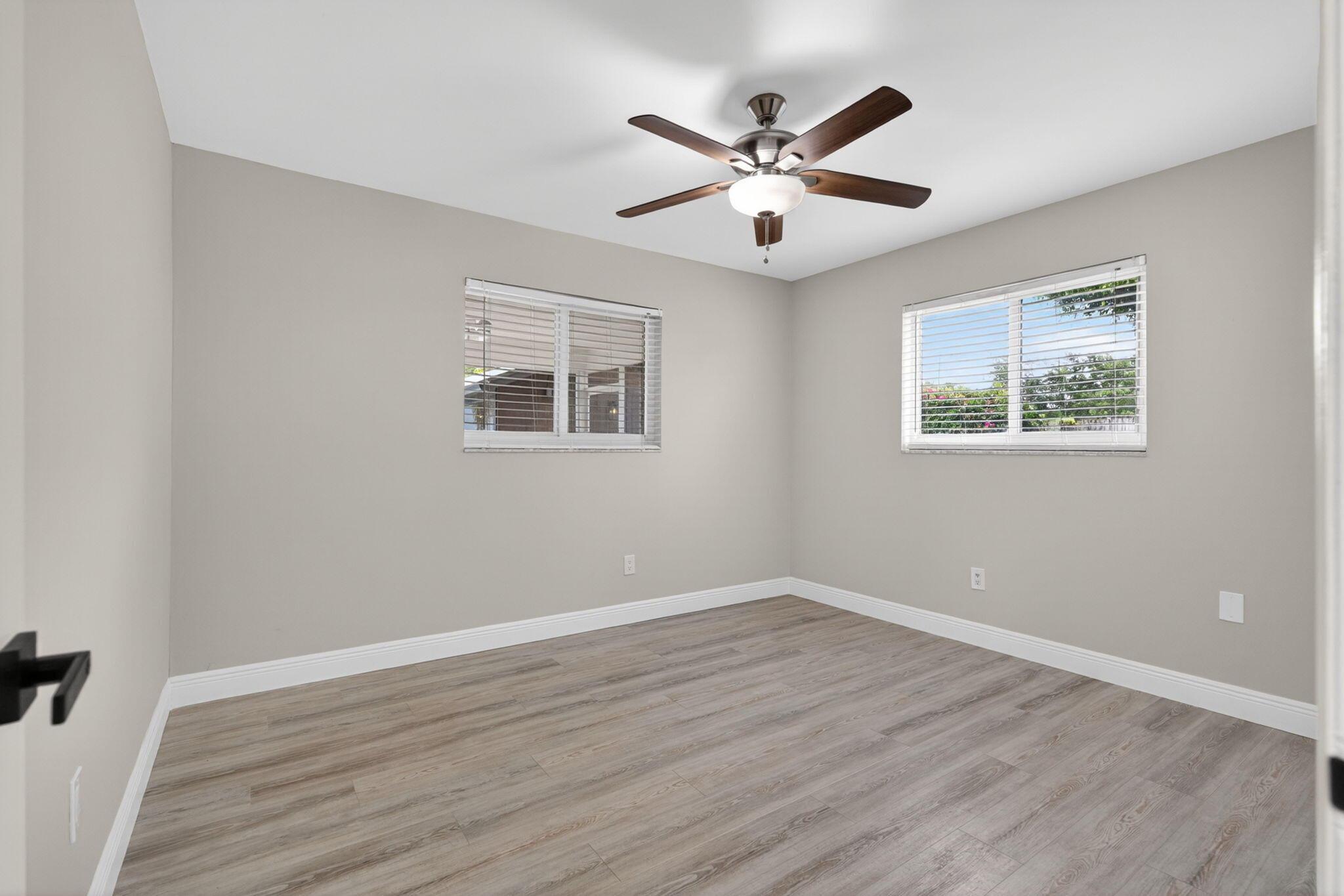 Daphne Ave, Palm Beach Gardens, FL 33410