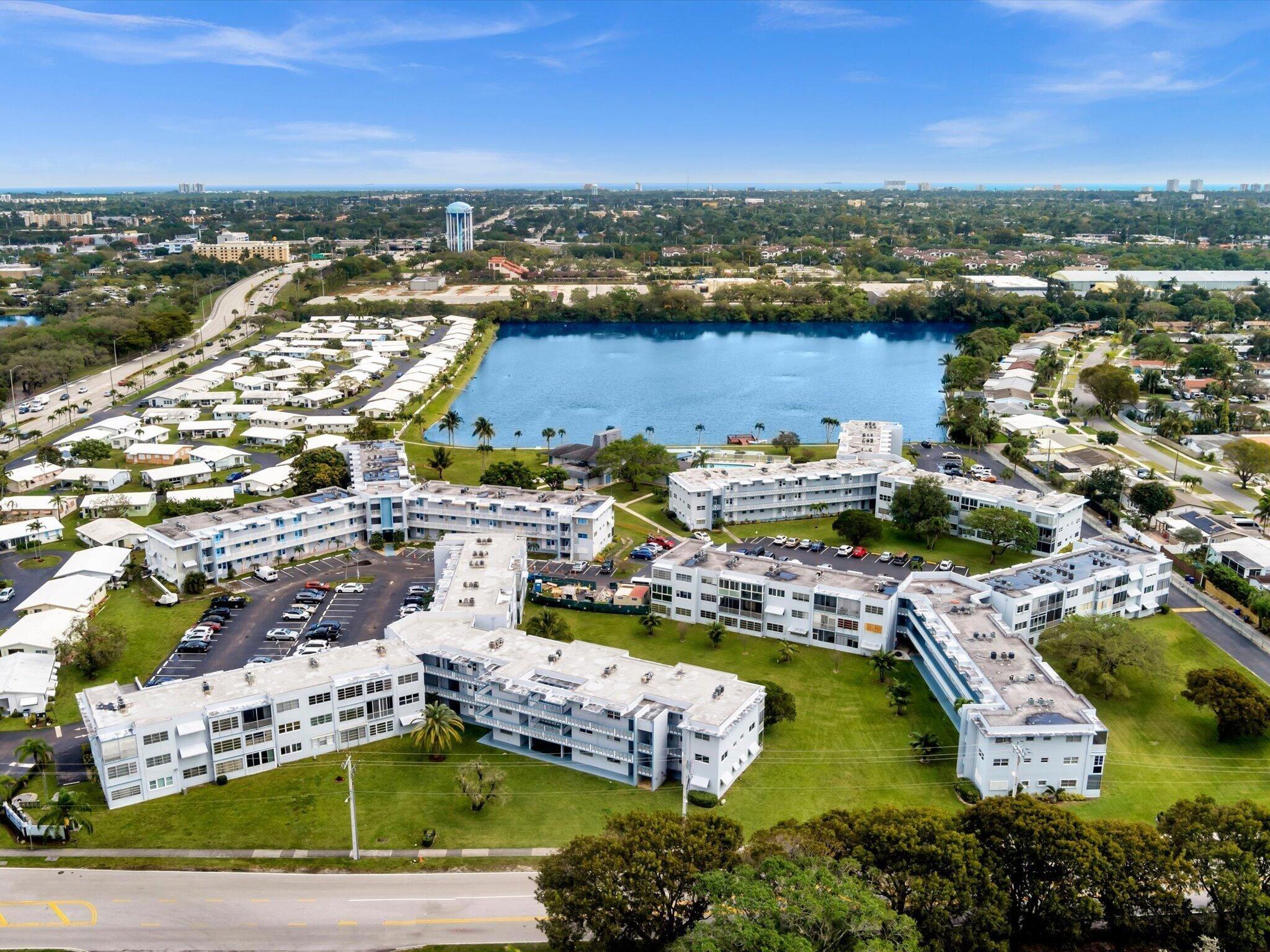 Park Ln, Hollywood, FL 33021