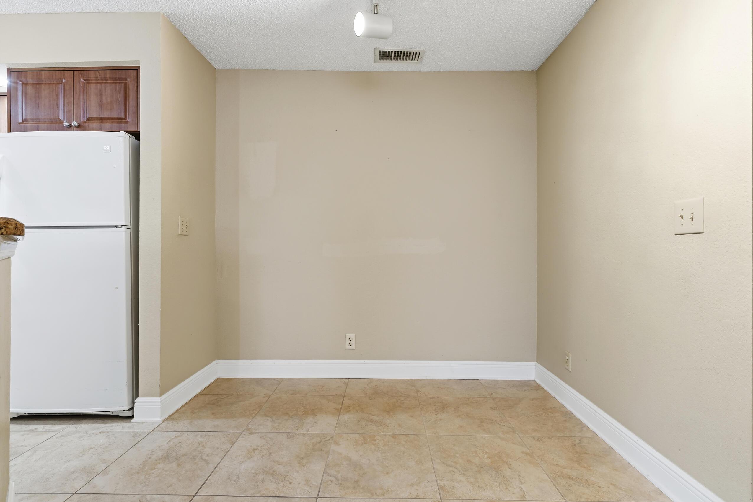 Pinewalk Dr N, Margate, FL 33063