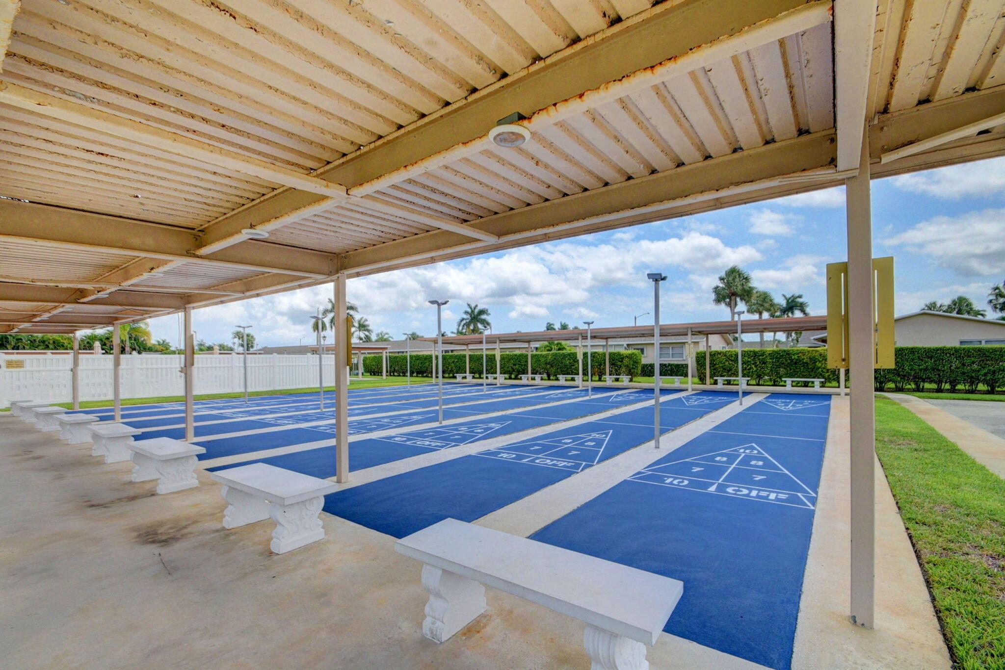 Dudley Dr W, West Palm Beach, FL 33415
