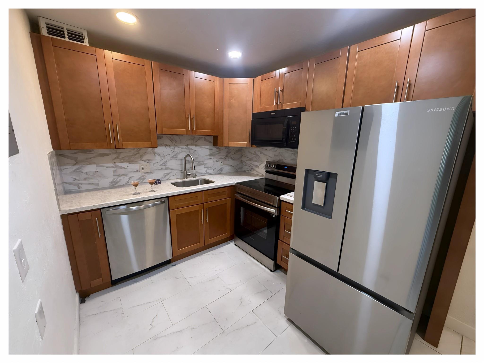 Nw 47th Ter, Lauderdale Lakes, FL 33313