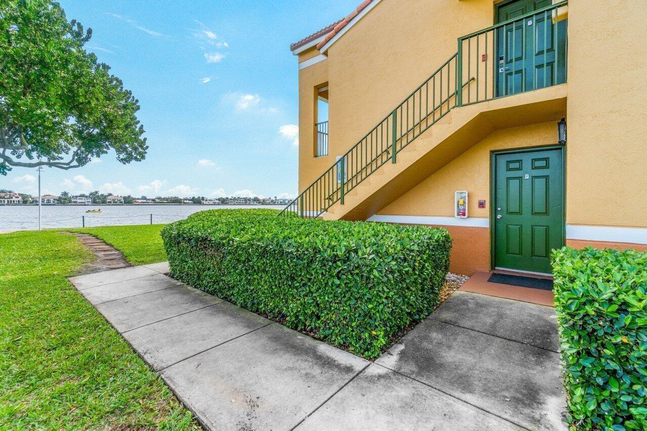 Yacht Club Way, Hypoluxo, FL 33462