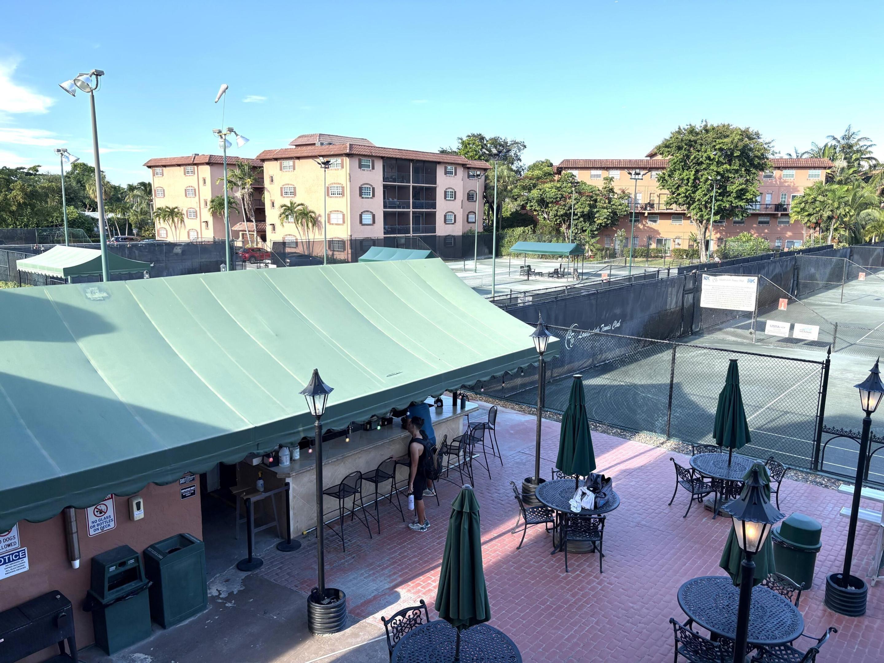 Tennis Club Dr, Fort Lauderdale, FL 33311