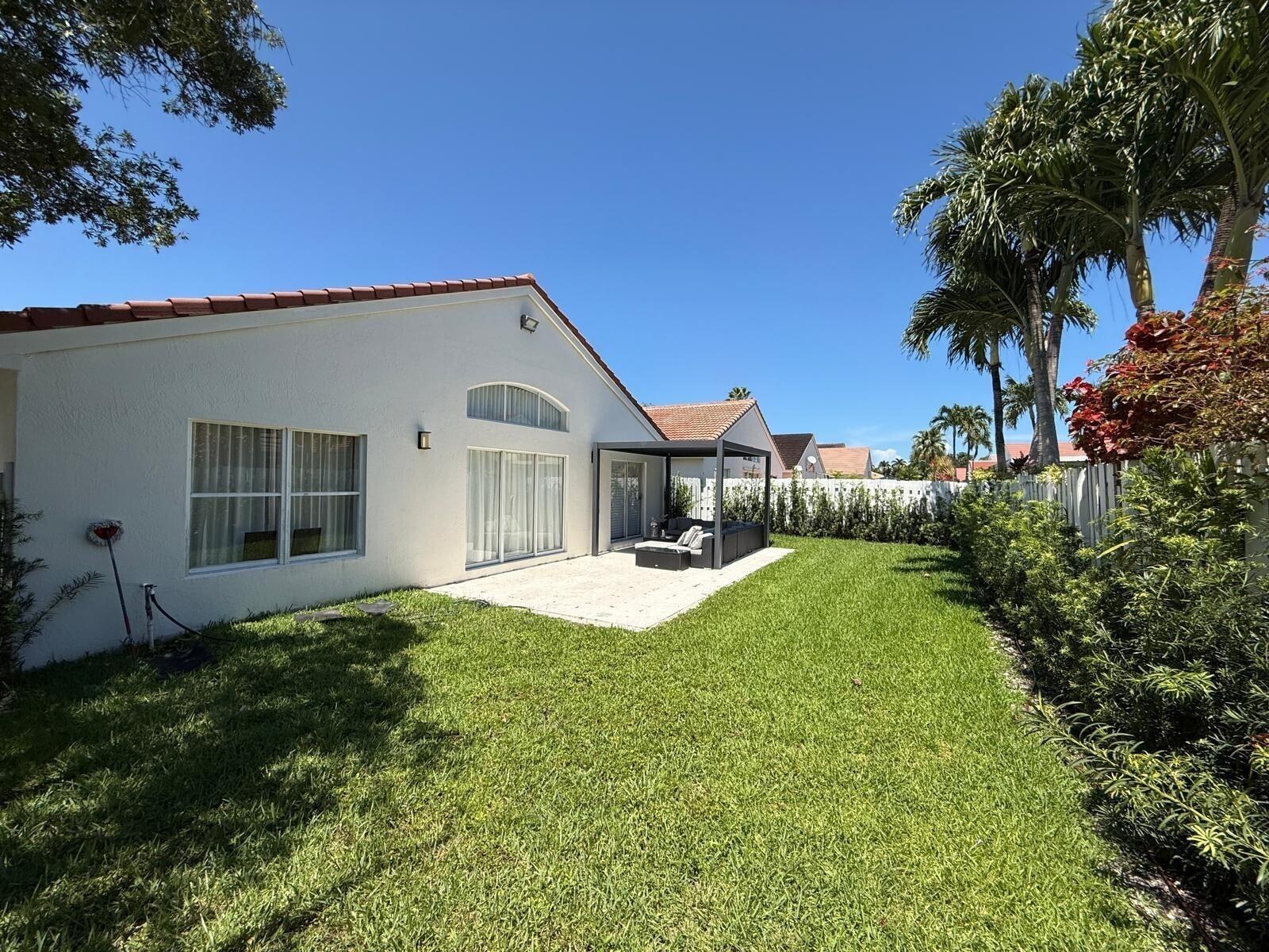 Sw 50th St, Fort Lauderdale, FL 33312