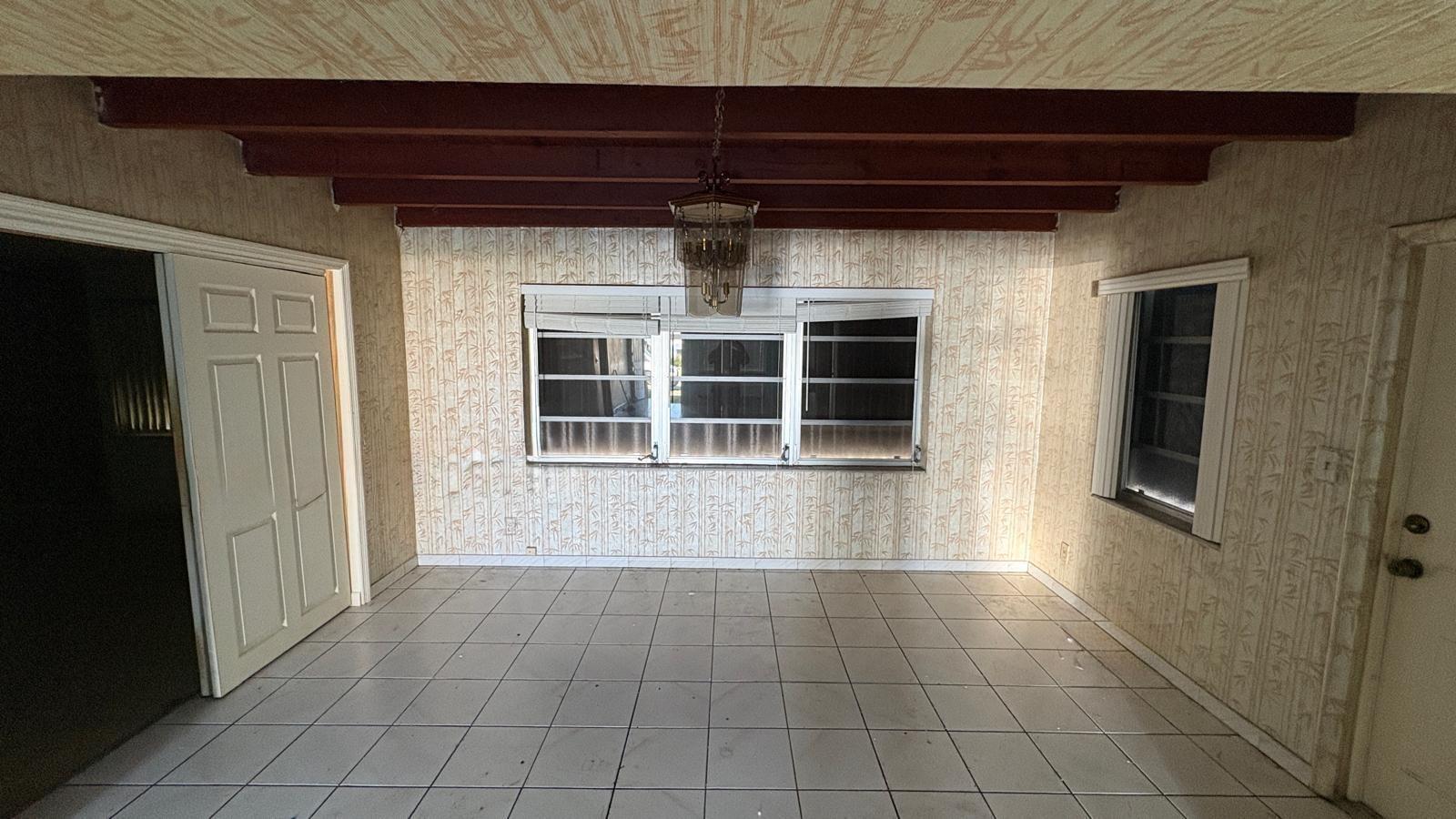 N 32nd Ct, Hollywood, FL 33021