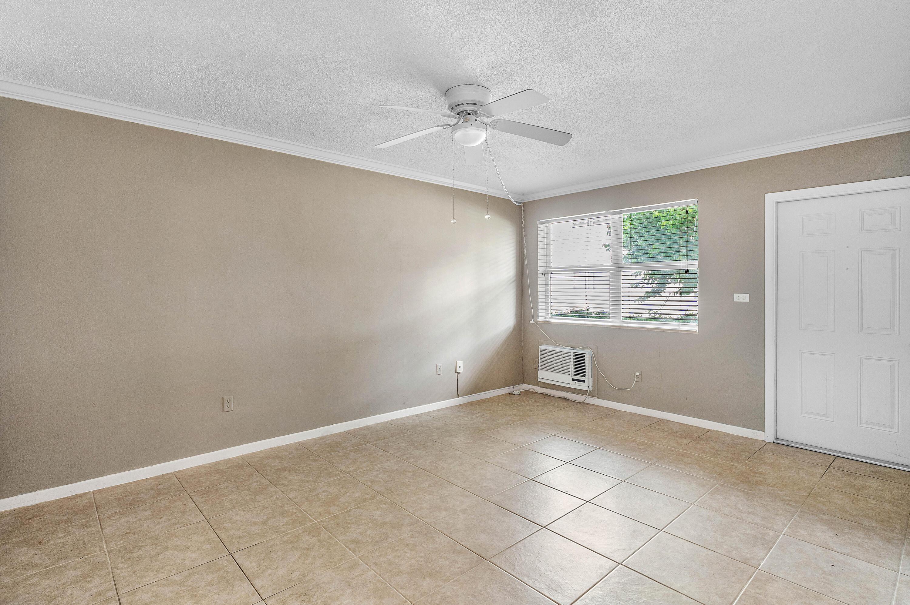 Se 13th St, Boca Raton, FL 33432