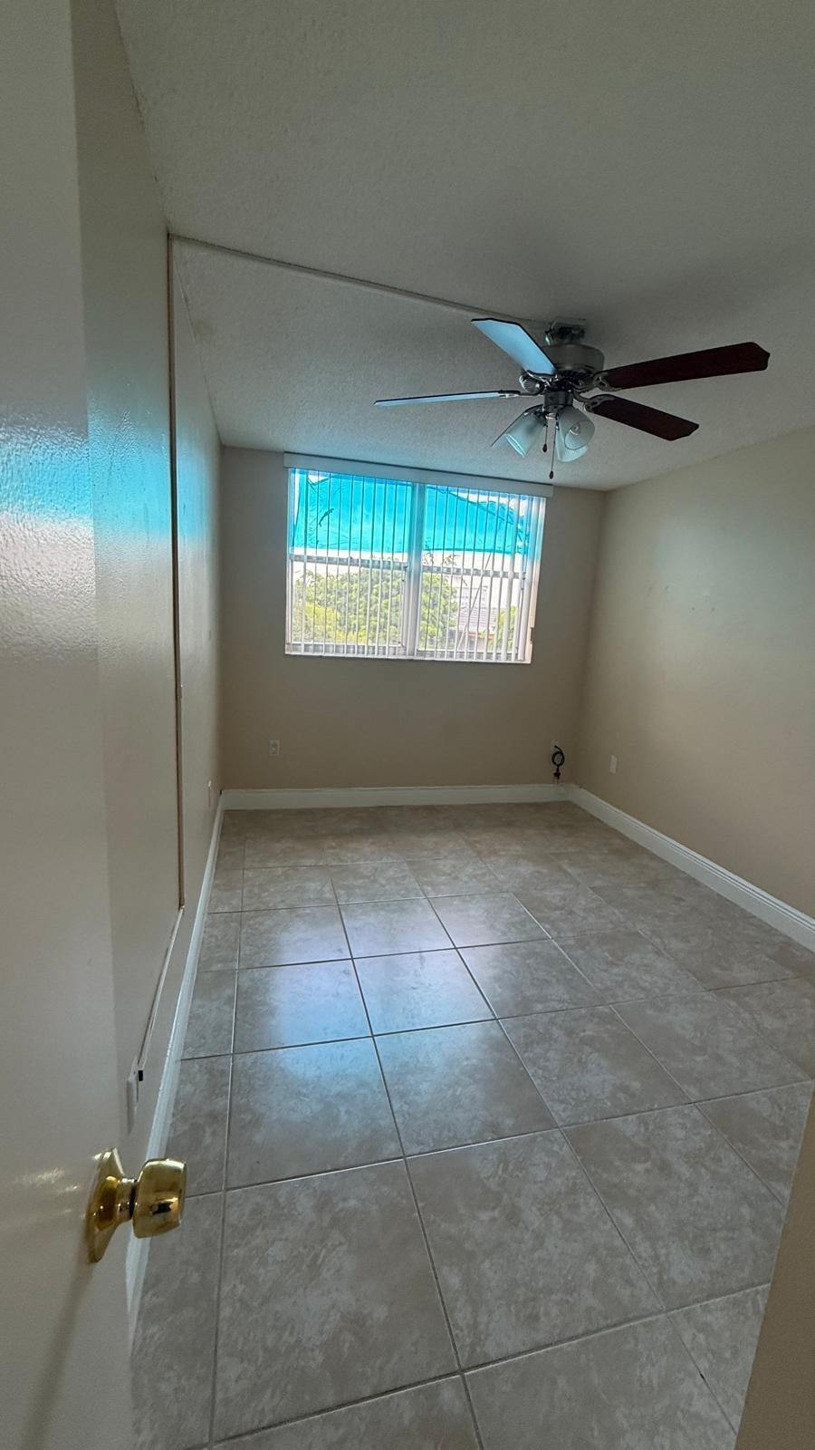 Sans Souci Blvd, North Miami, FL 33181
