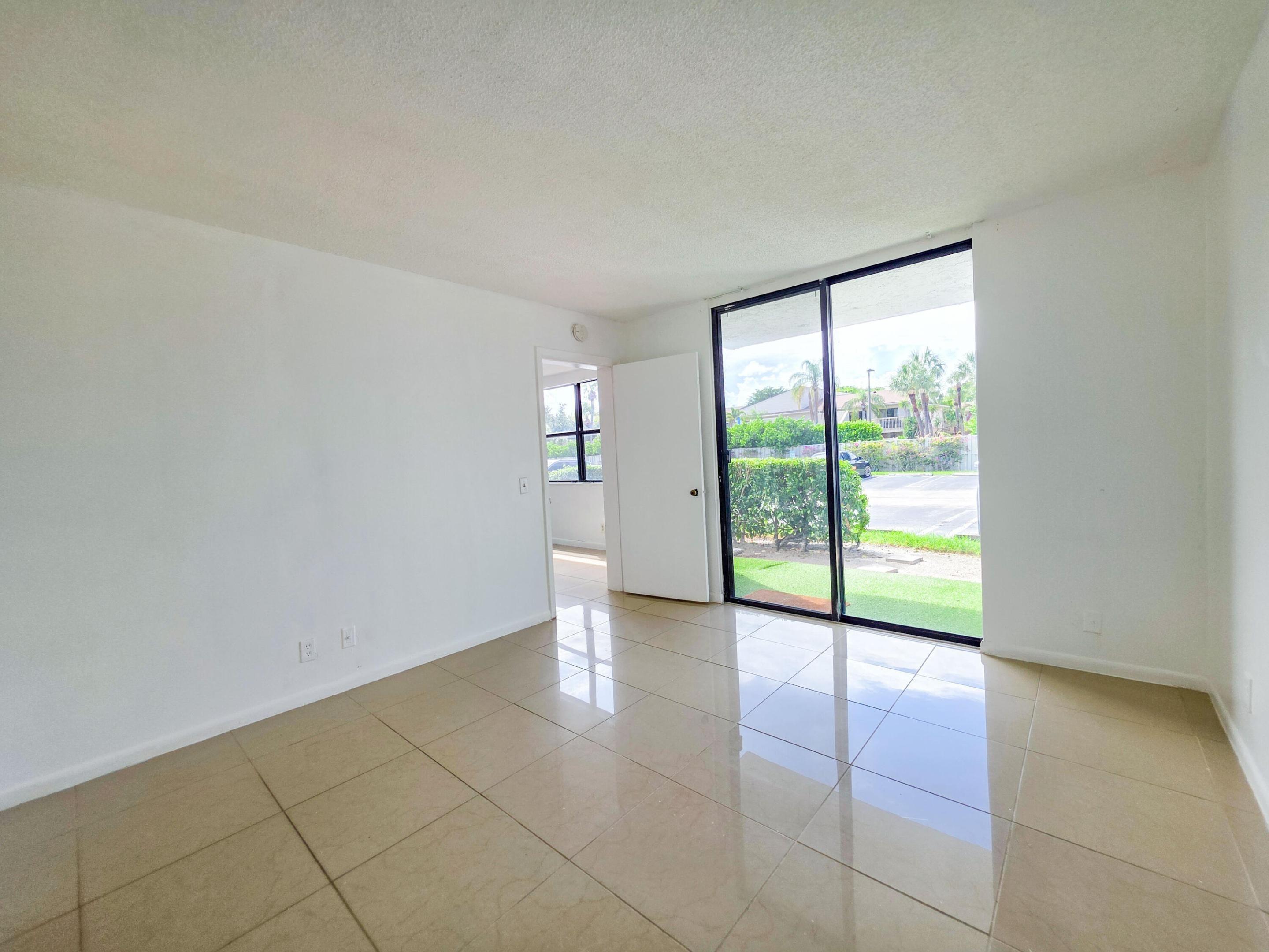 Executive Center Dr, West Palm Beach, FL 33401