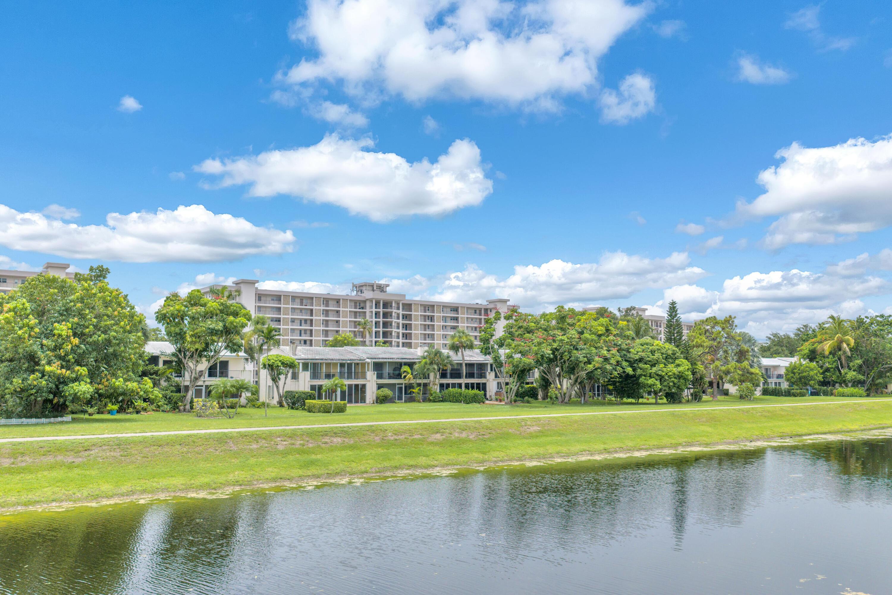 N Palm Aire Dr, Pompano Beach, FL 33069