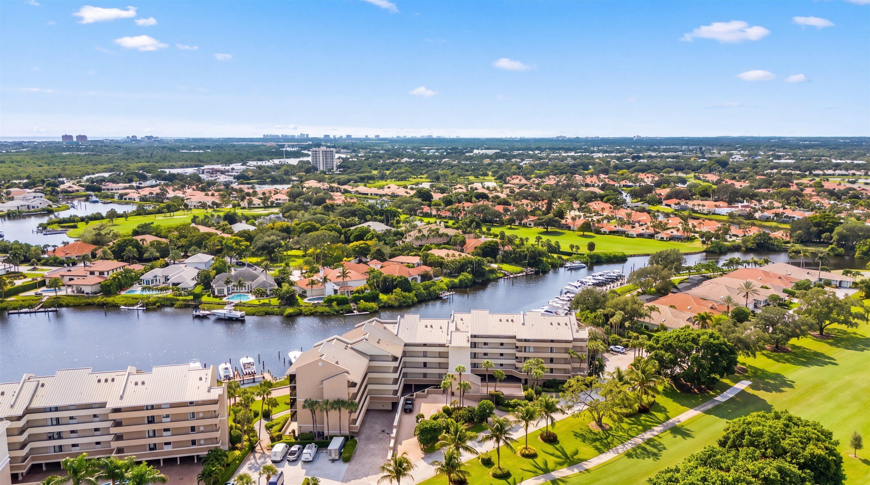 Bay St, Jupiter, FL 33477
