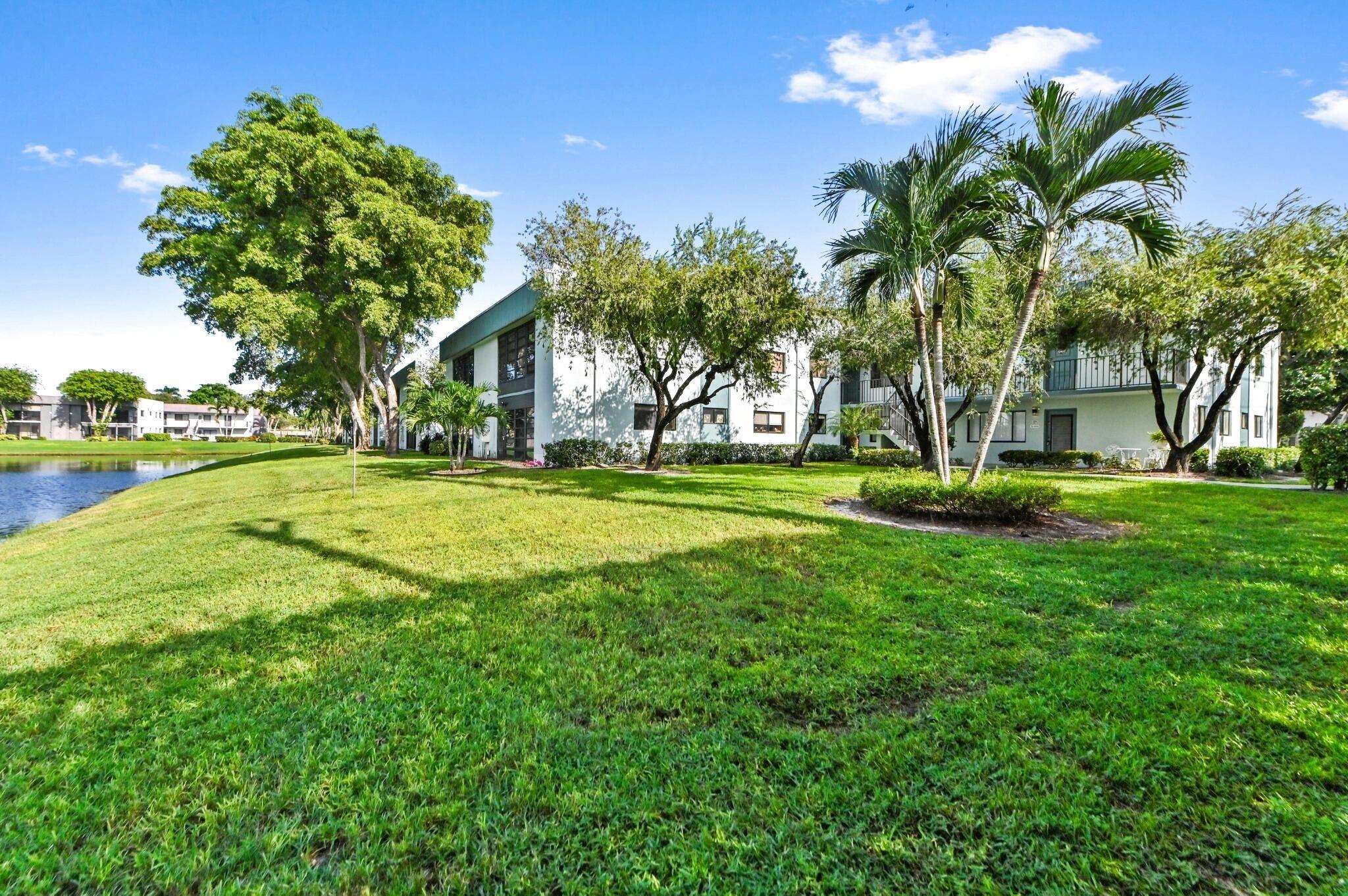 Ashland Pl, Delray Beach, FL 33484