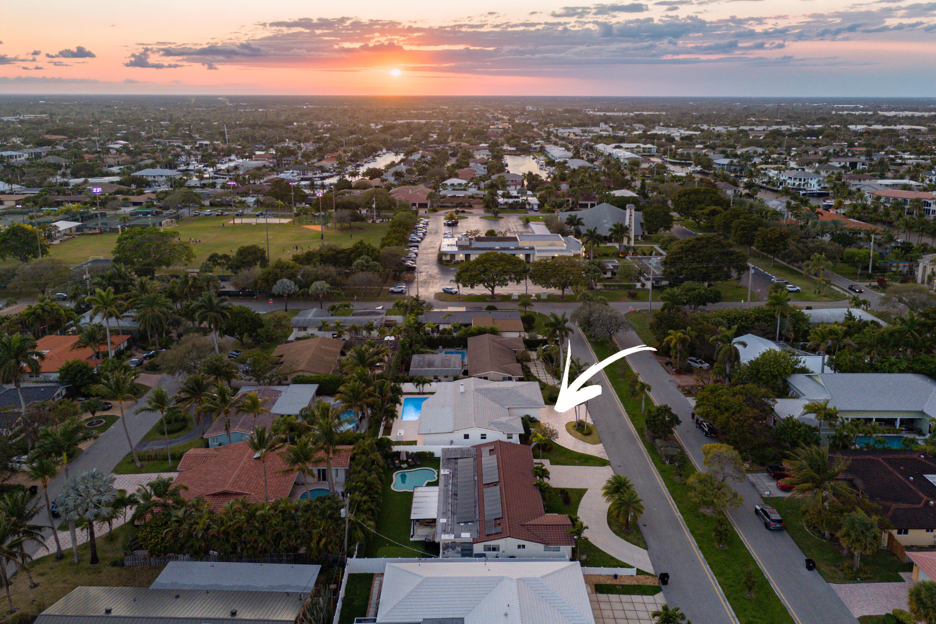 Ne 35th Ct, Lighthouse Point, FL 33064