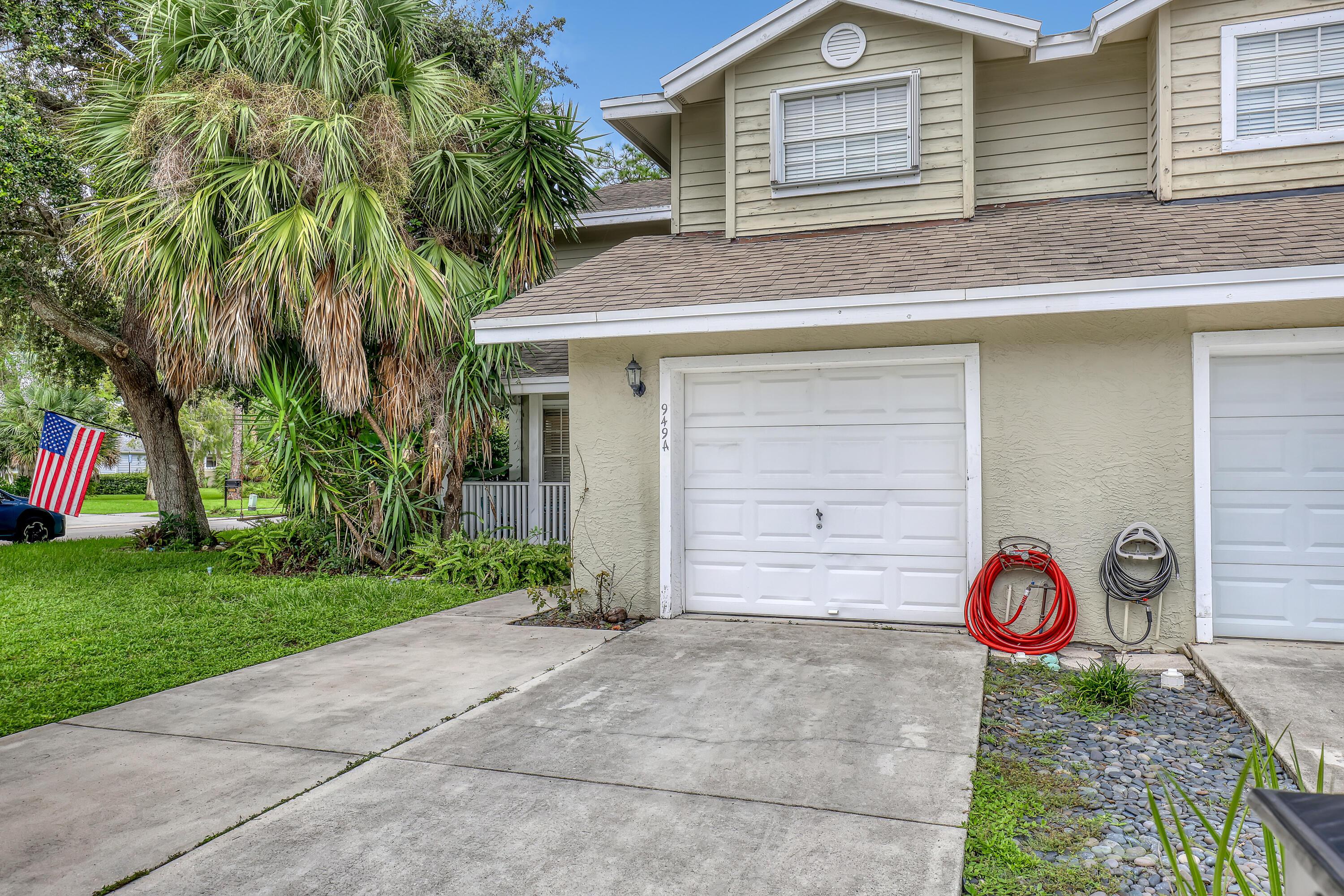 Honeytree Ln, Wellington, FL 33414