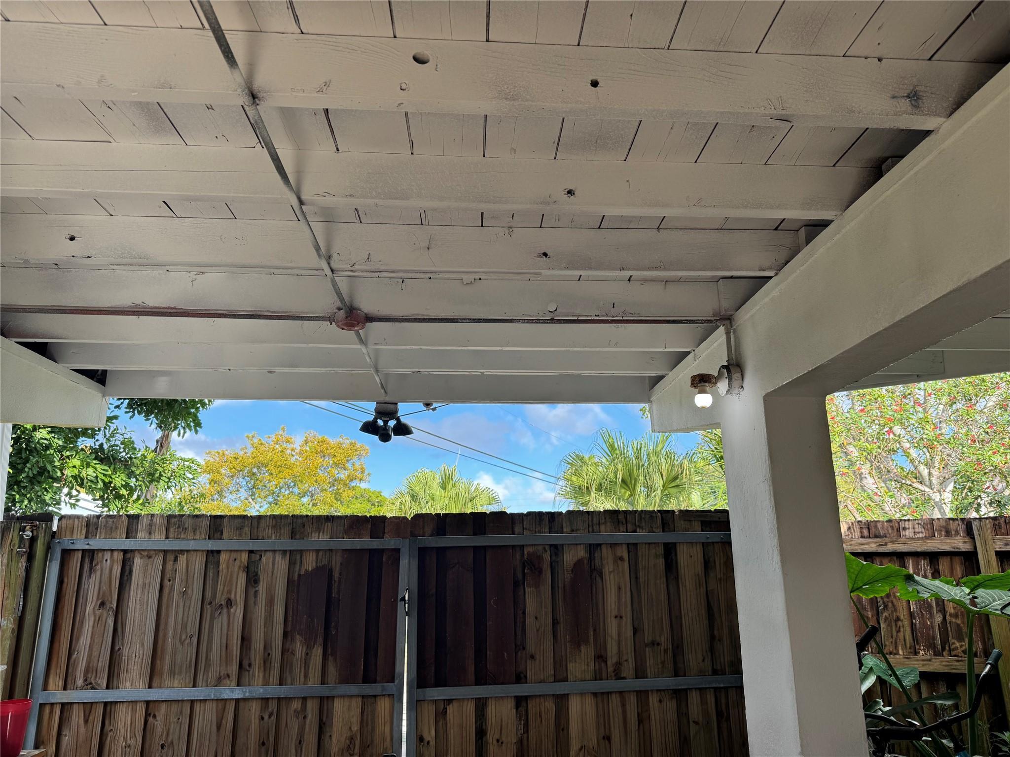 Sw 15th St, Fort Lauderdale, FL 33312