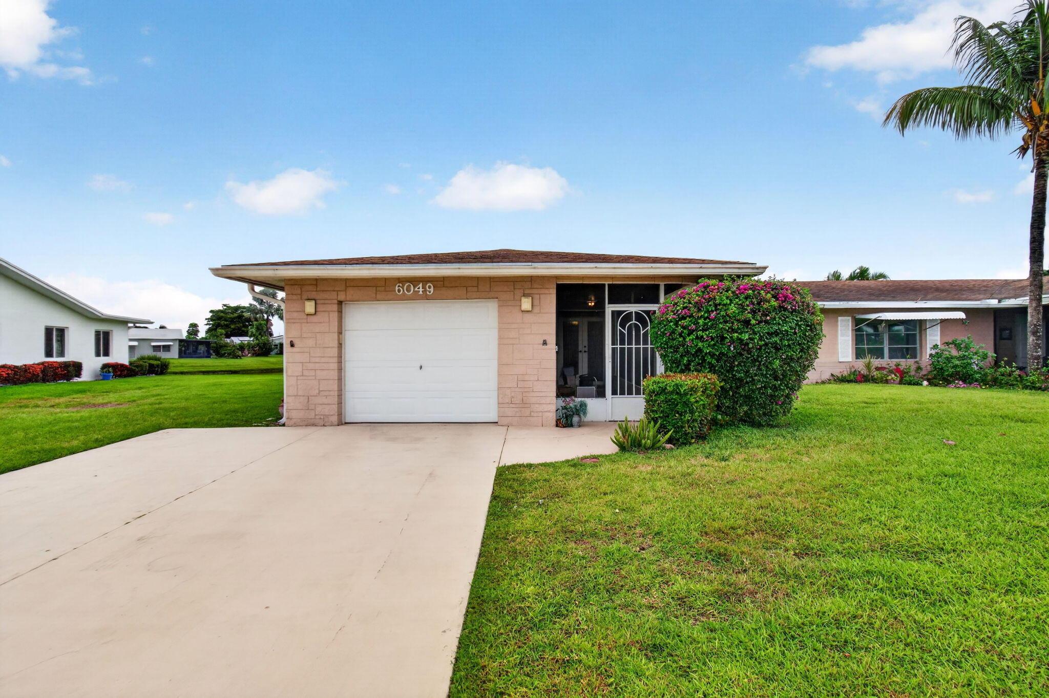 Dusenburg Rd, Delray Beach, FL 33484