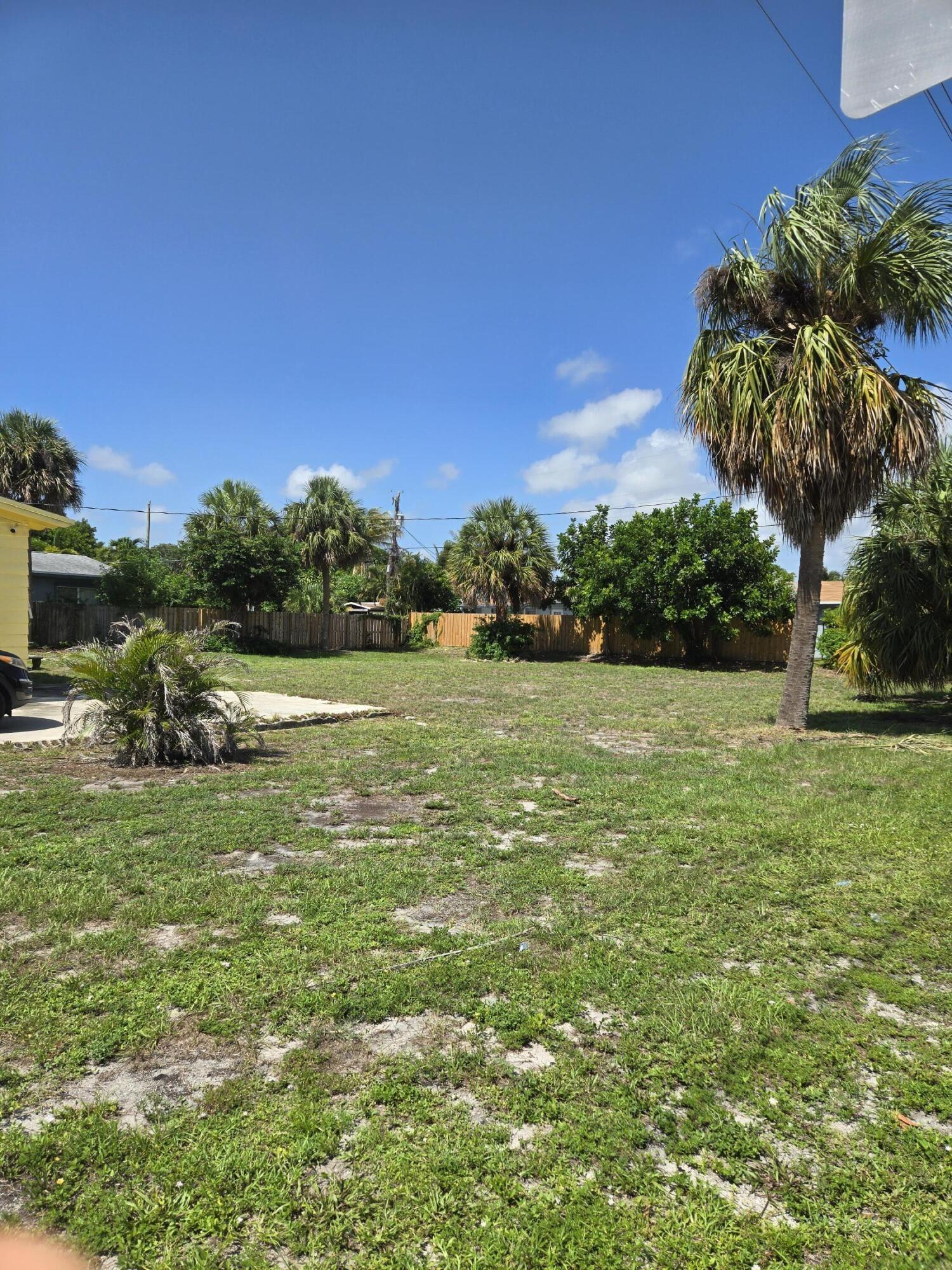 Ne 18th Ave, Pompano Beach, FL 33060