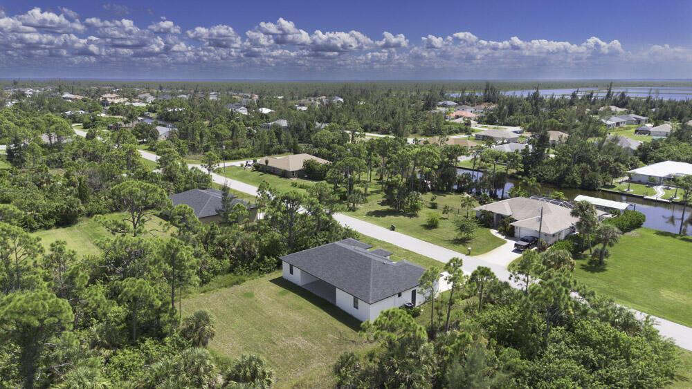 Brainbridge Cir, Port Charlotte, FL 33981