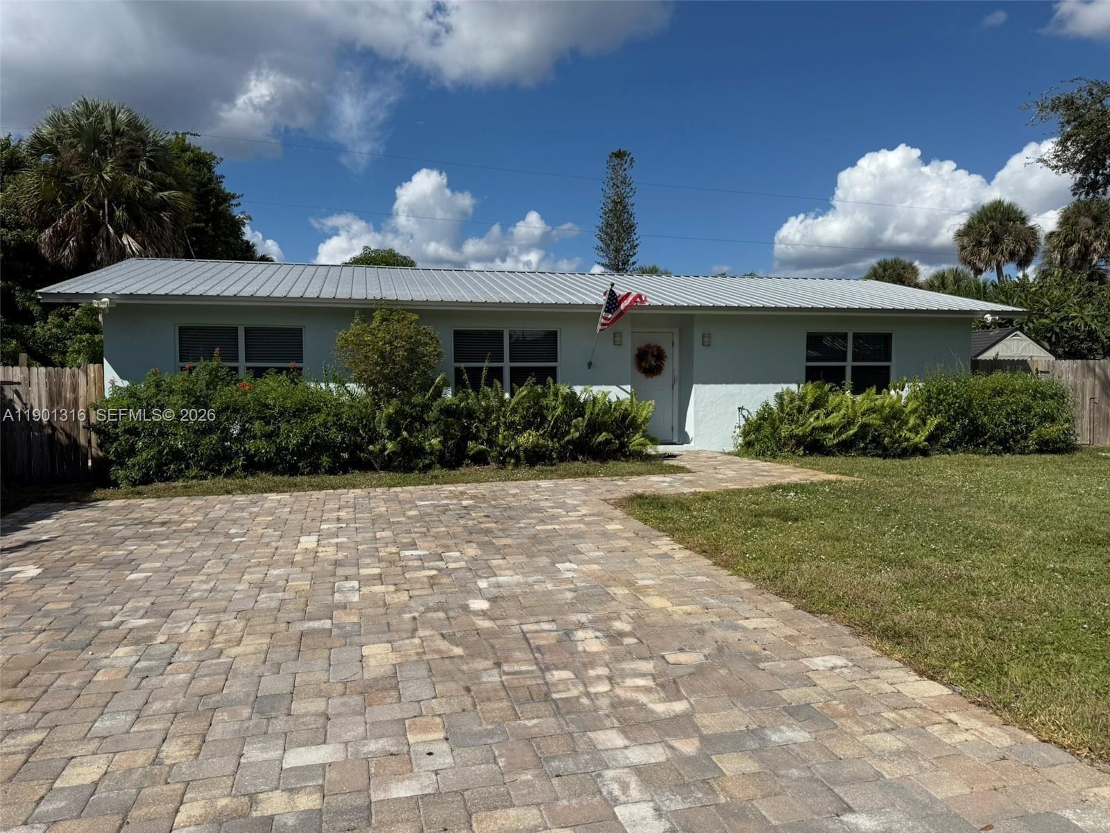 Sw Adams St, Okeechobee, FL 34974