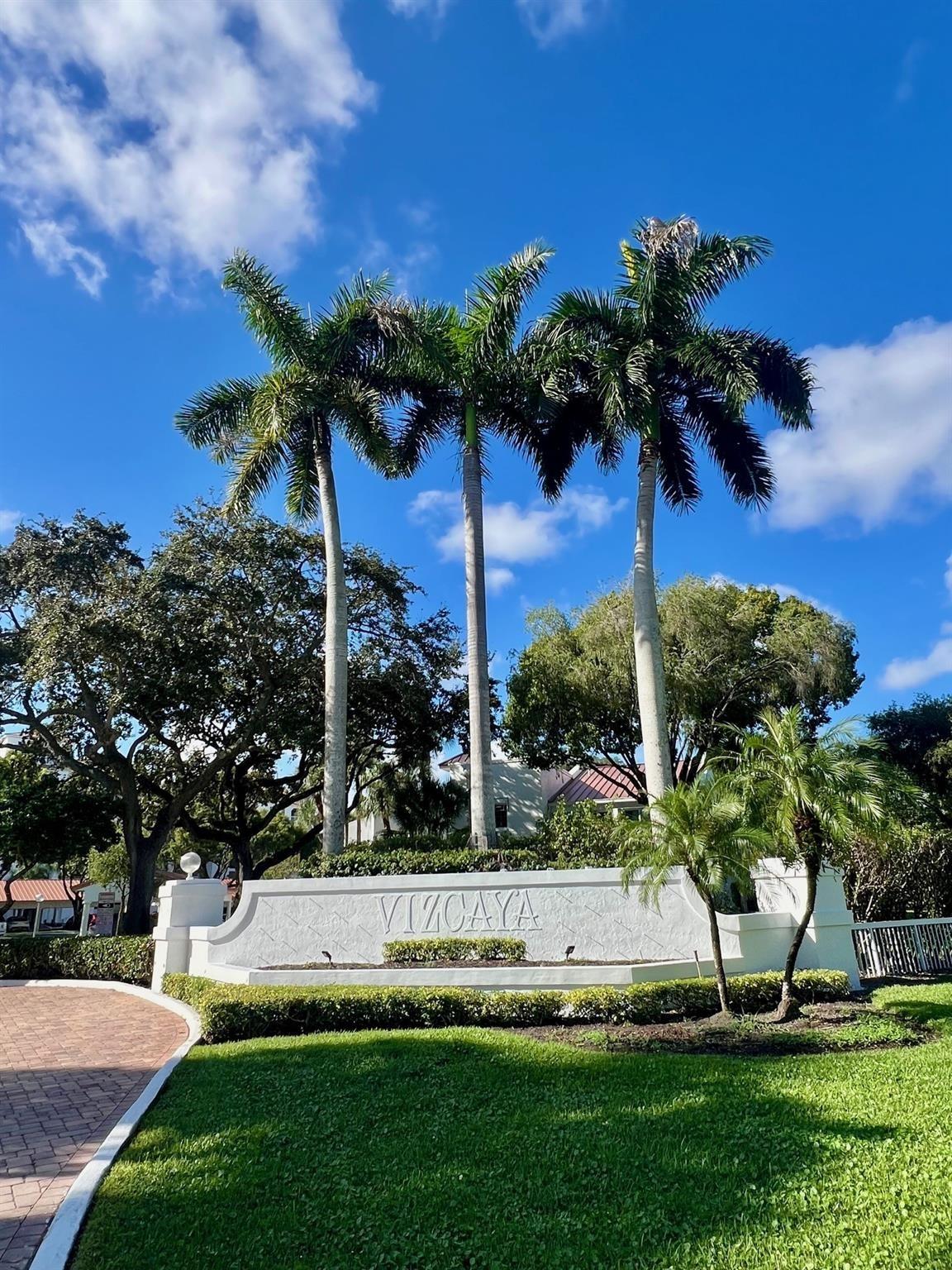 W Palm Aire Dr, Pompano Beach, FL 33069