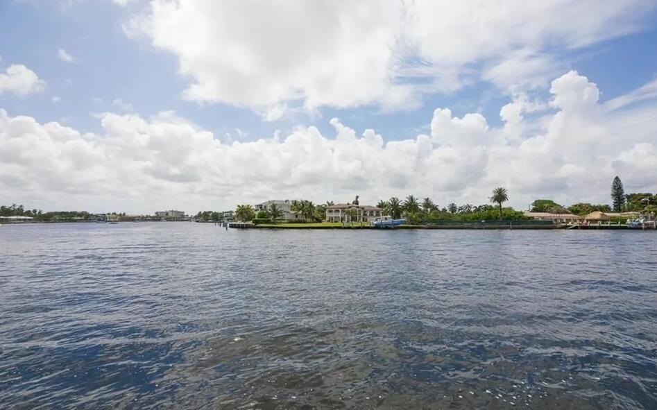 S Riverside Dr, Pompano Beach, FL 33062
