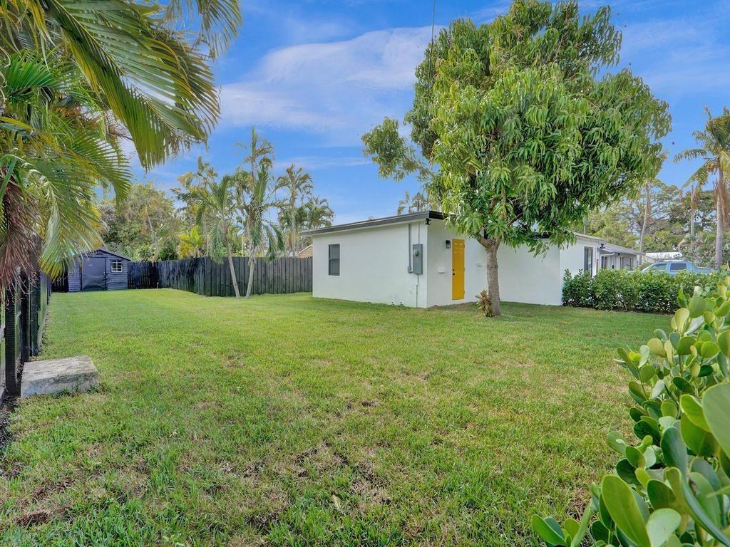 Ne 8th Ave, Oakland Park, FL 33334