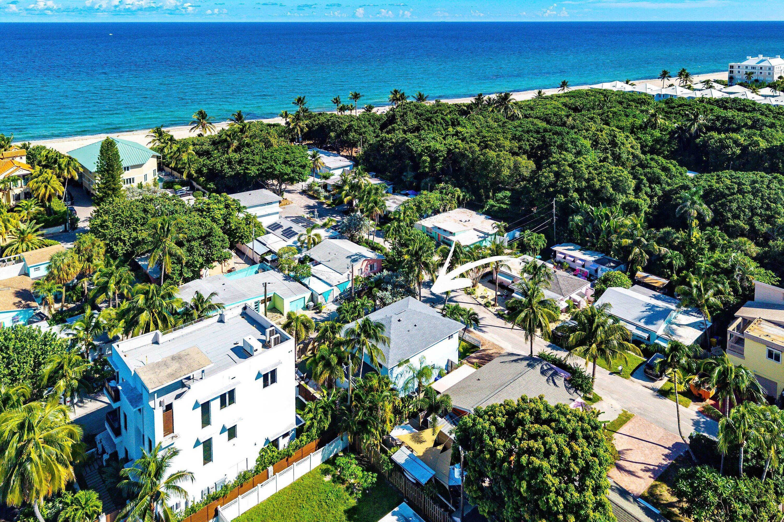 East Ave, Boynton Beach, FL 33435