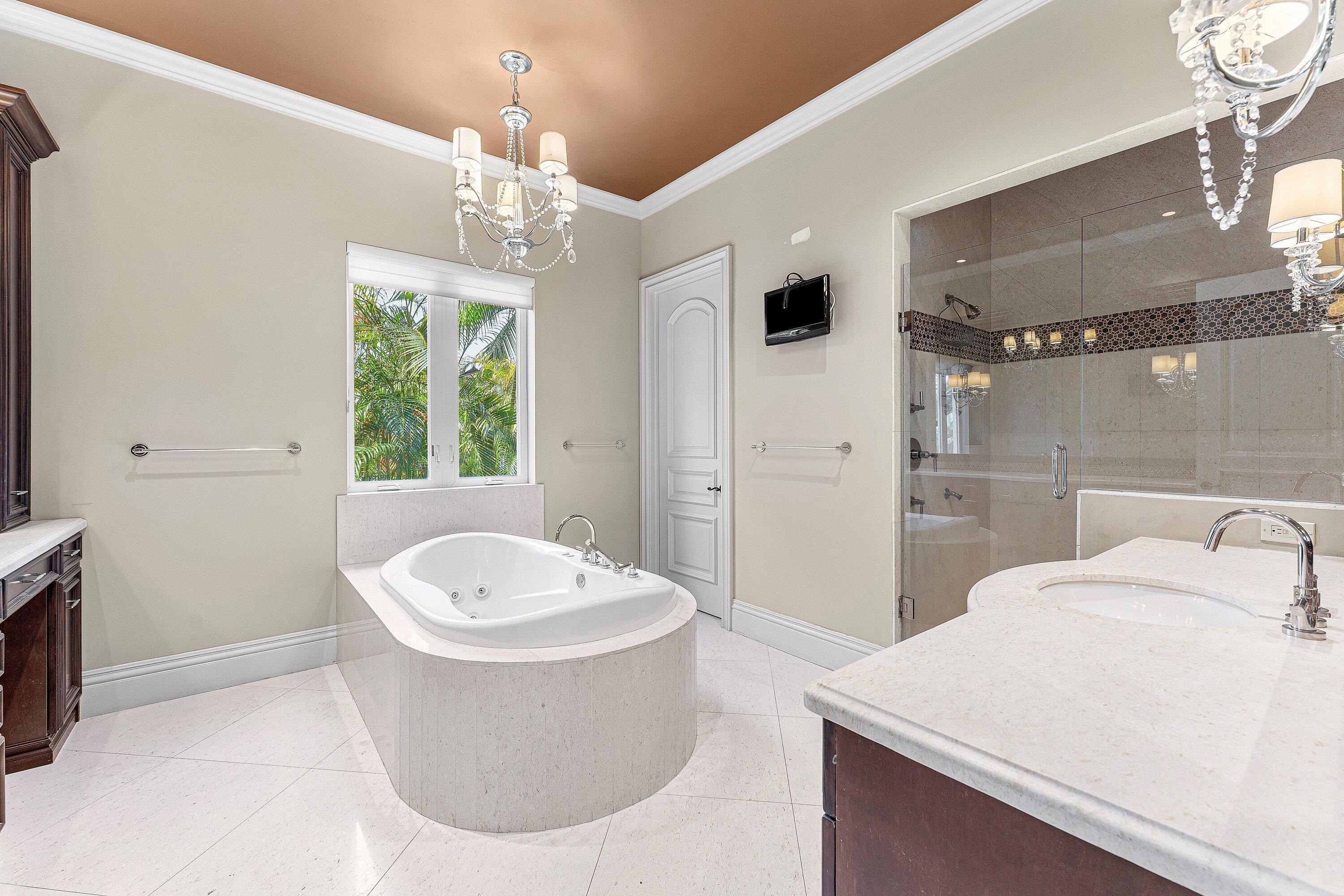 Ne 19th Ave, Deerfield Beach, FL 33441