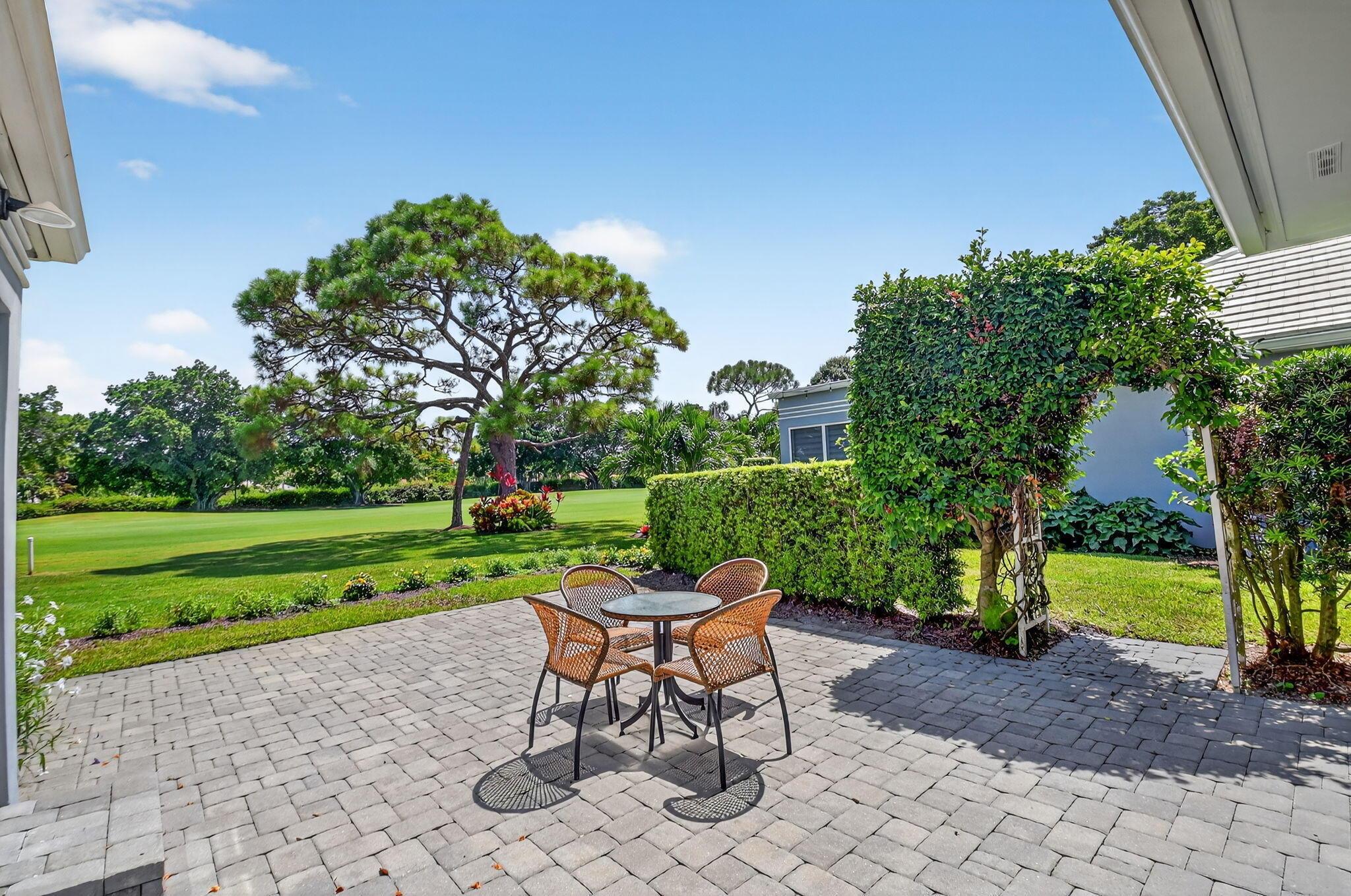 S Lake Dr, Boynton Beach, FL 33436