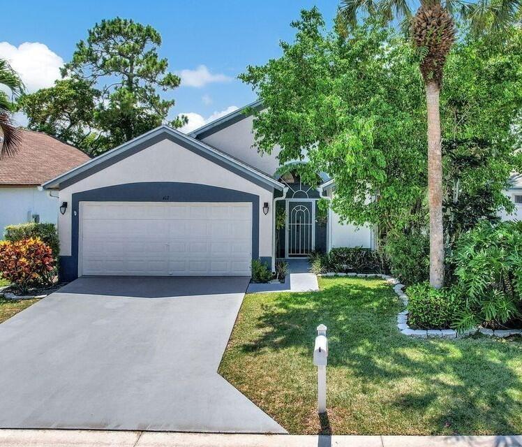 Trotters Ln, Greenacres, FL 33413
