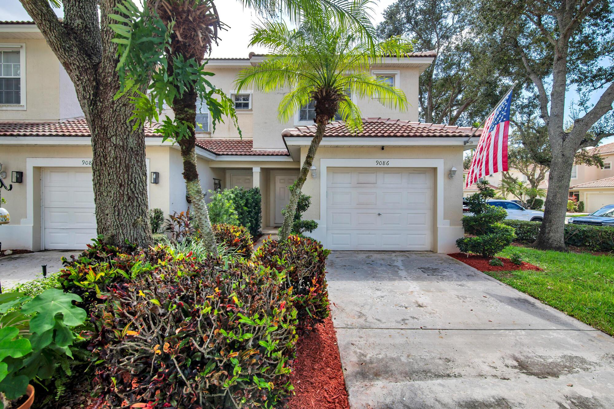 Tremezzo Ln, Boynton Beach, FL 33472